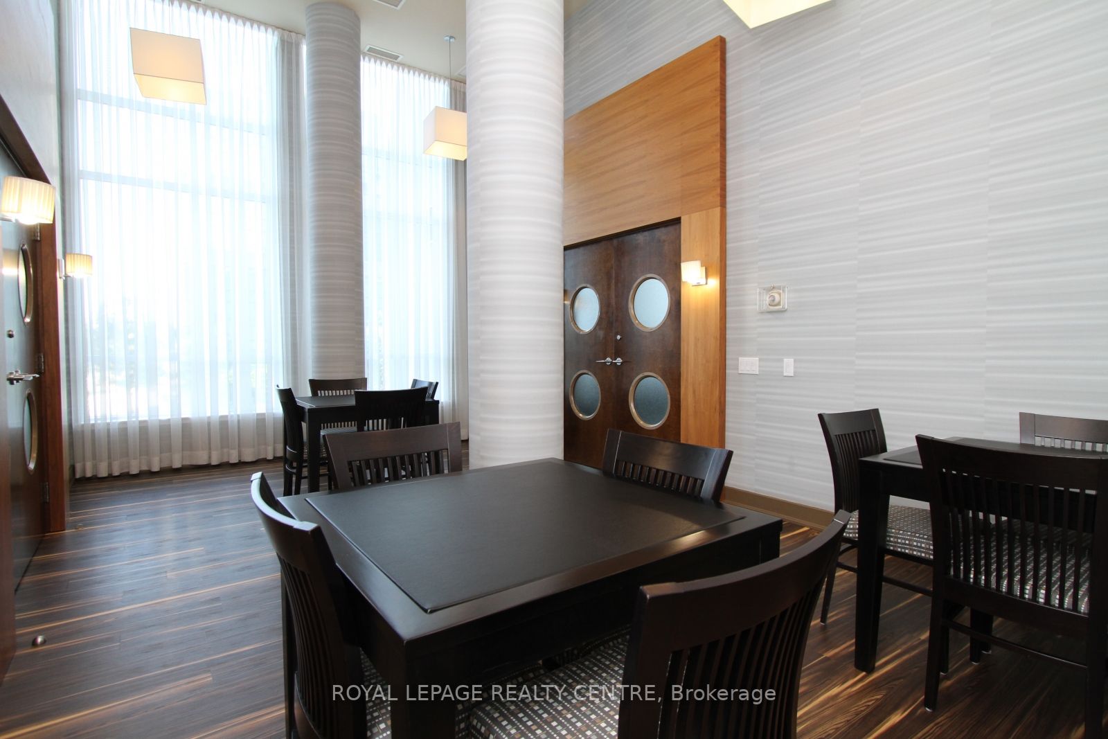 155 Legion Road N, #1803