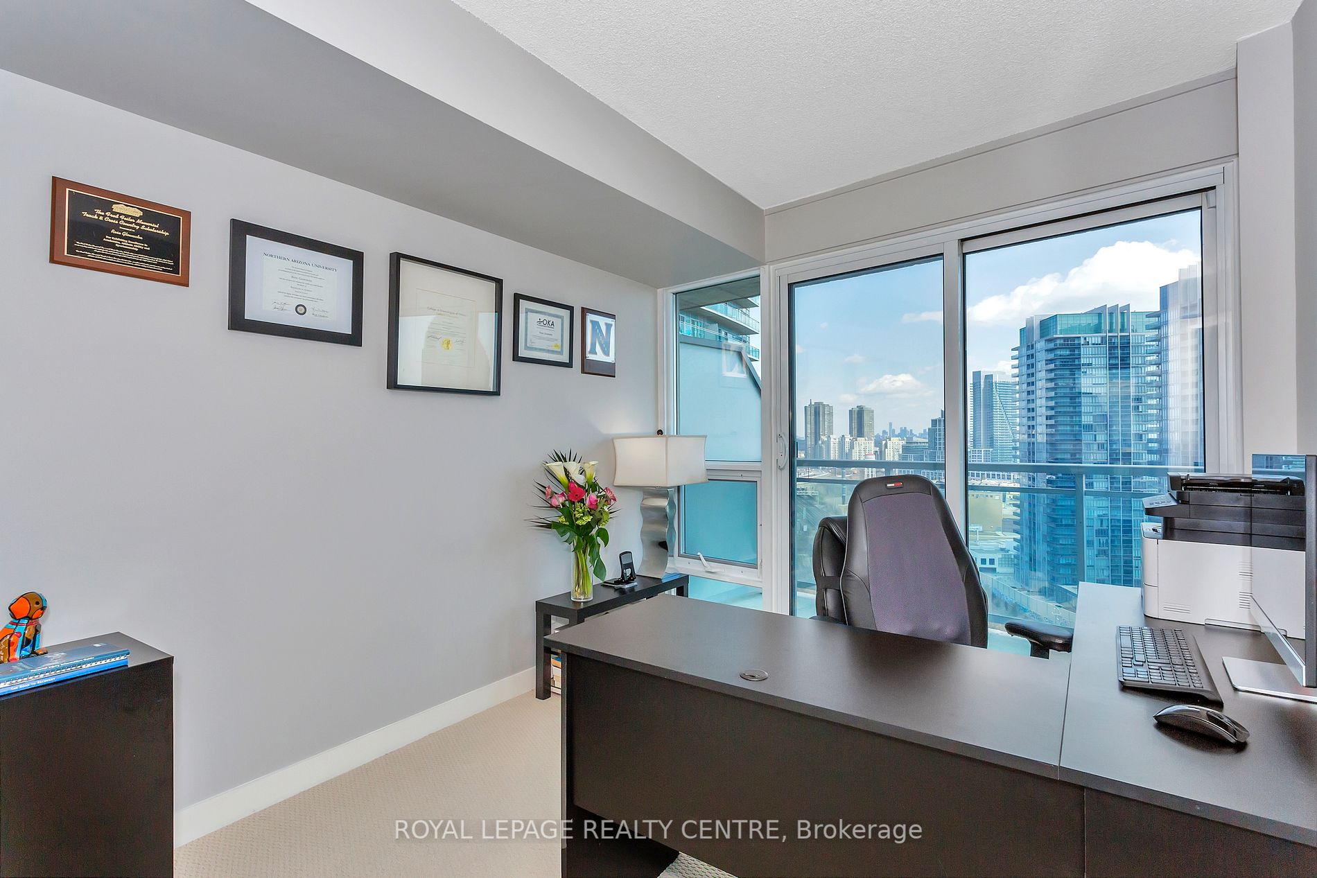 155 Legion Road N, #1803