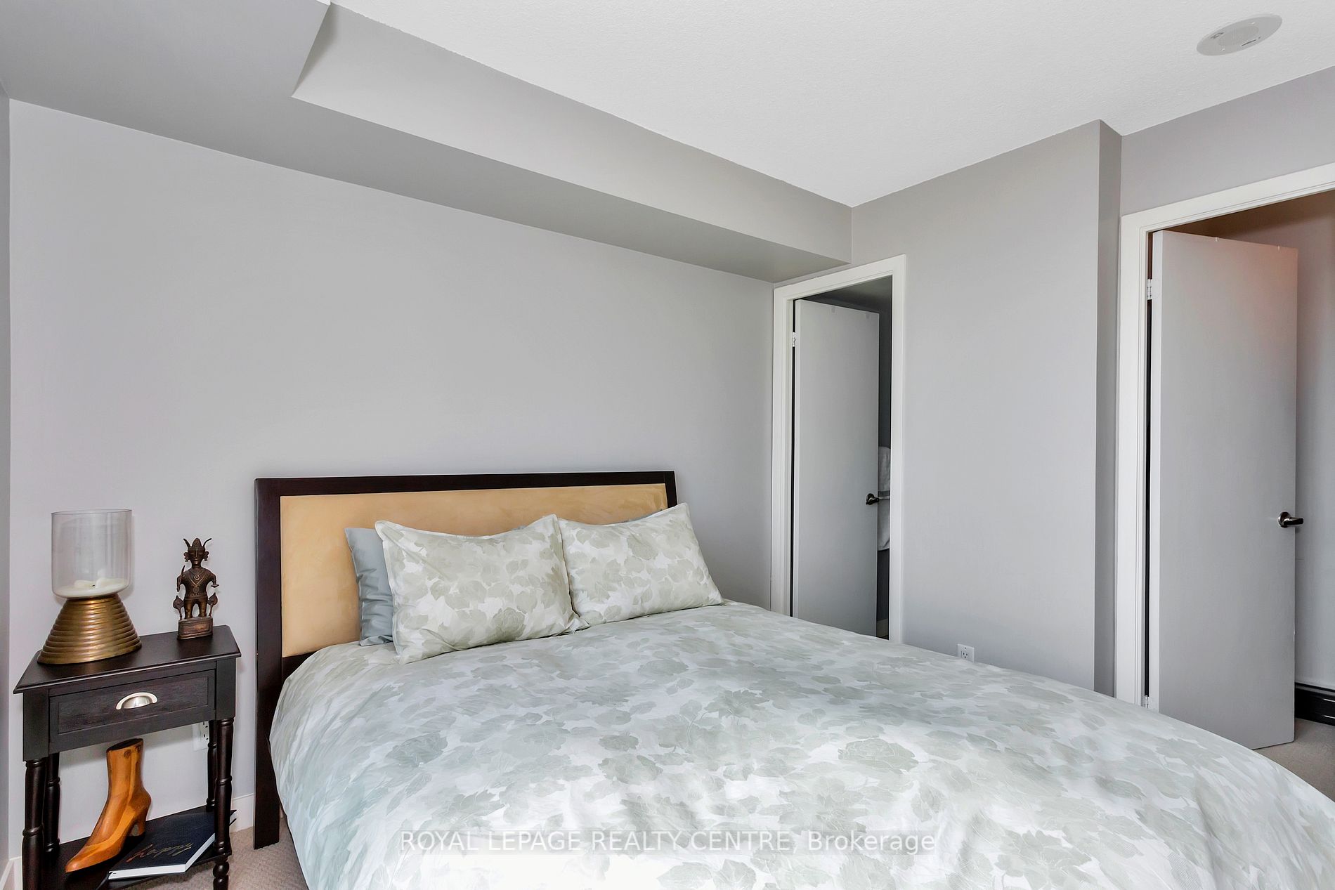 155 Legion Road N, #1803