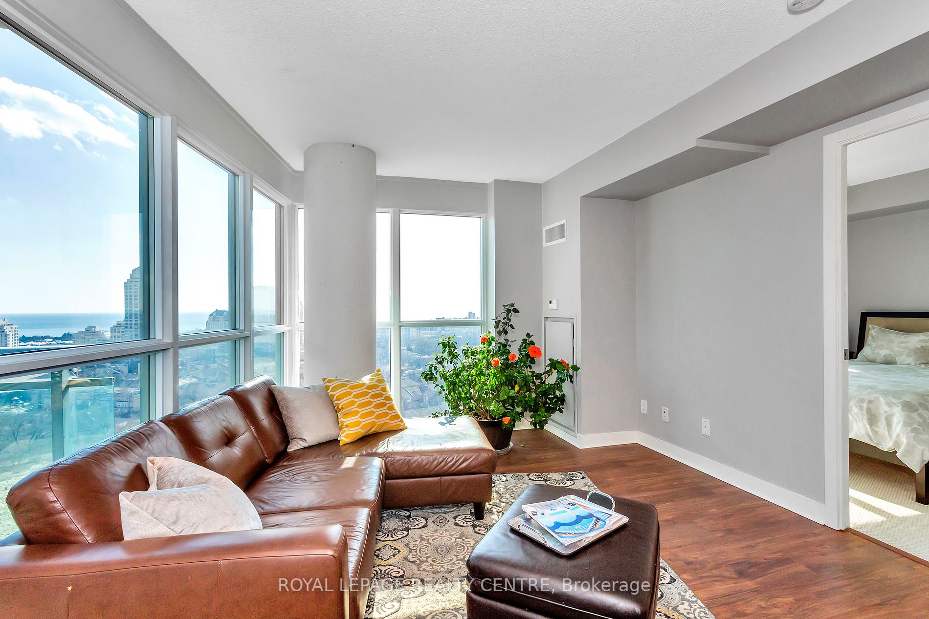155 Legion Road N, #1803