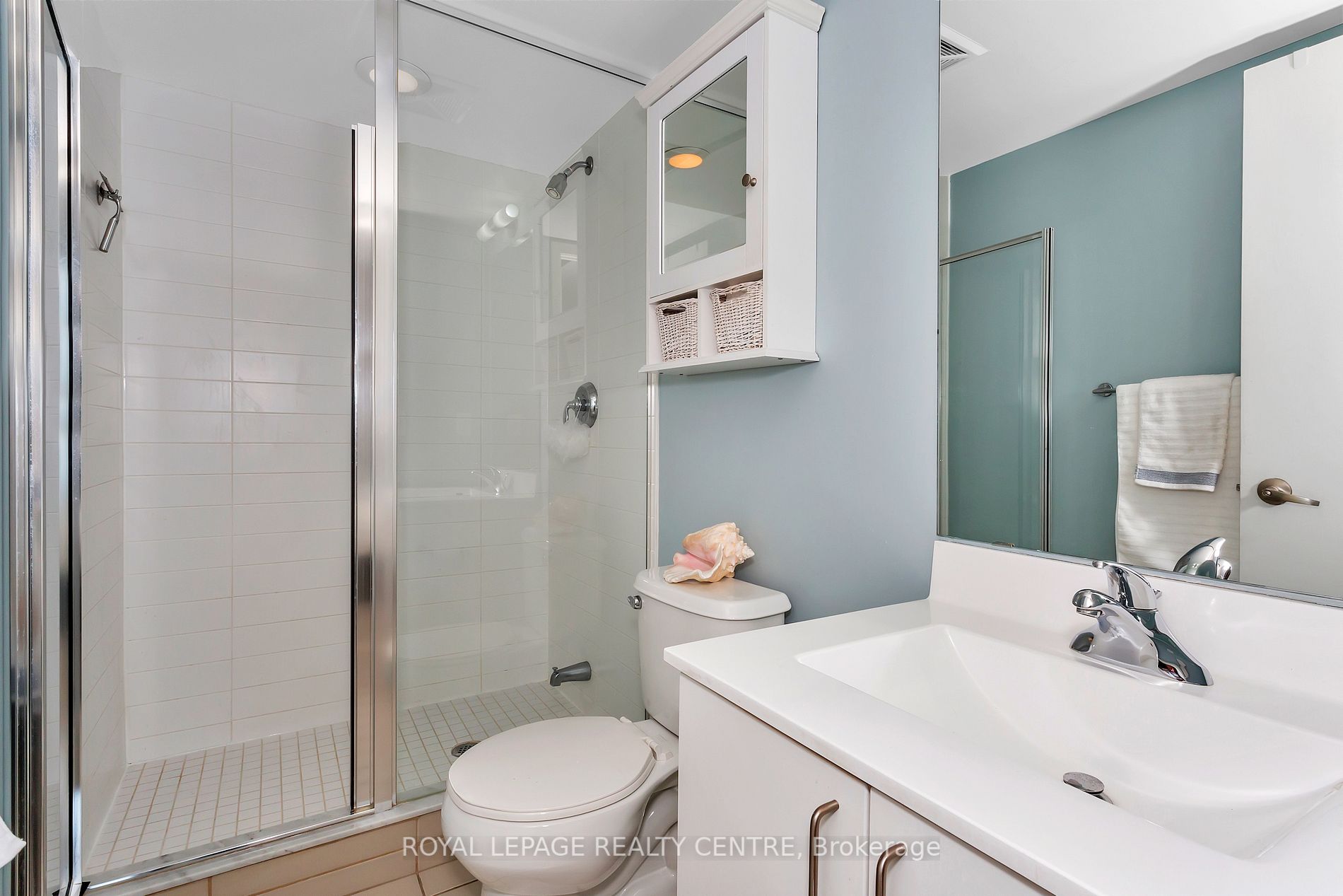 155 Legion Road N, #1803