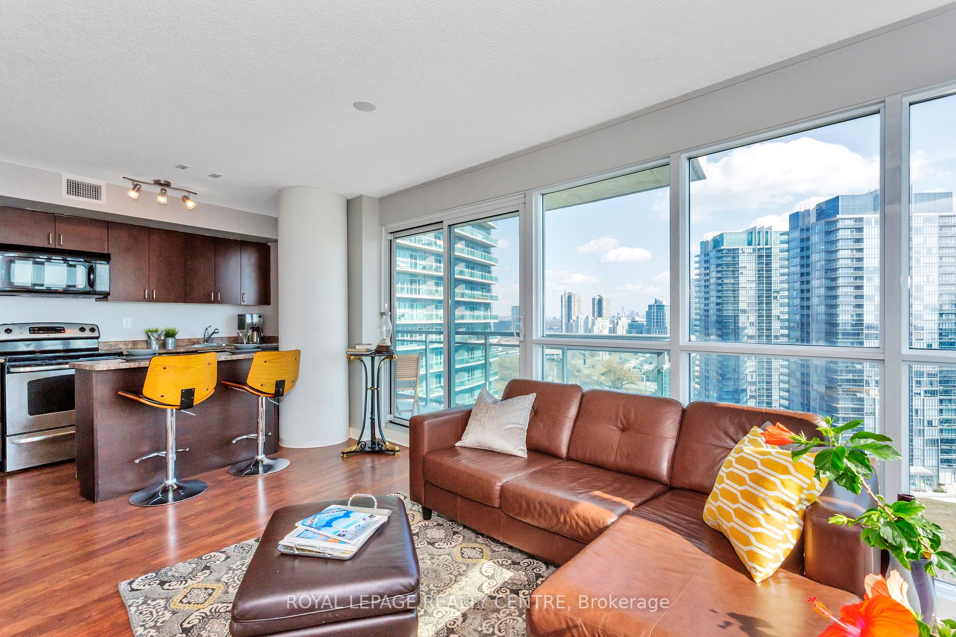 155 Legion Road N, #1803