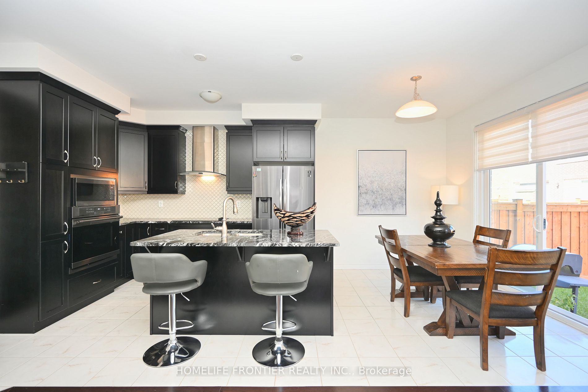 921 Chestnut Heights