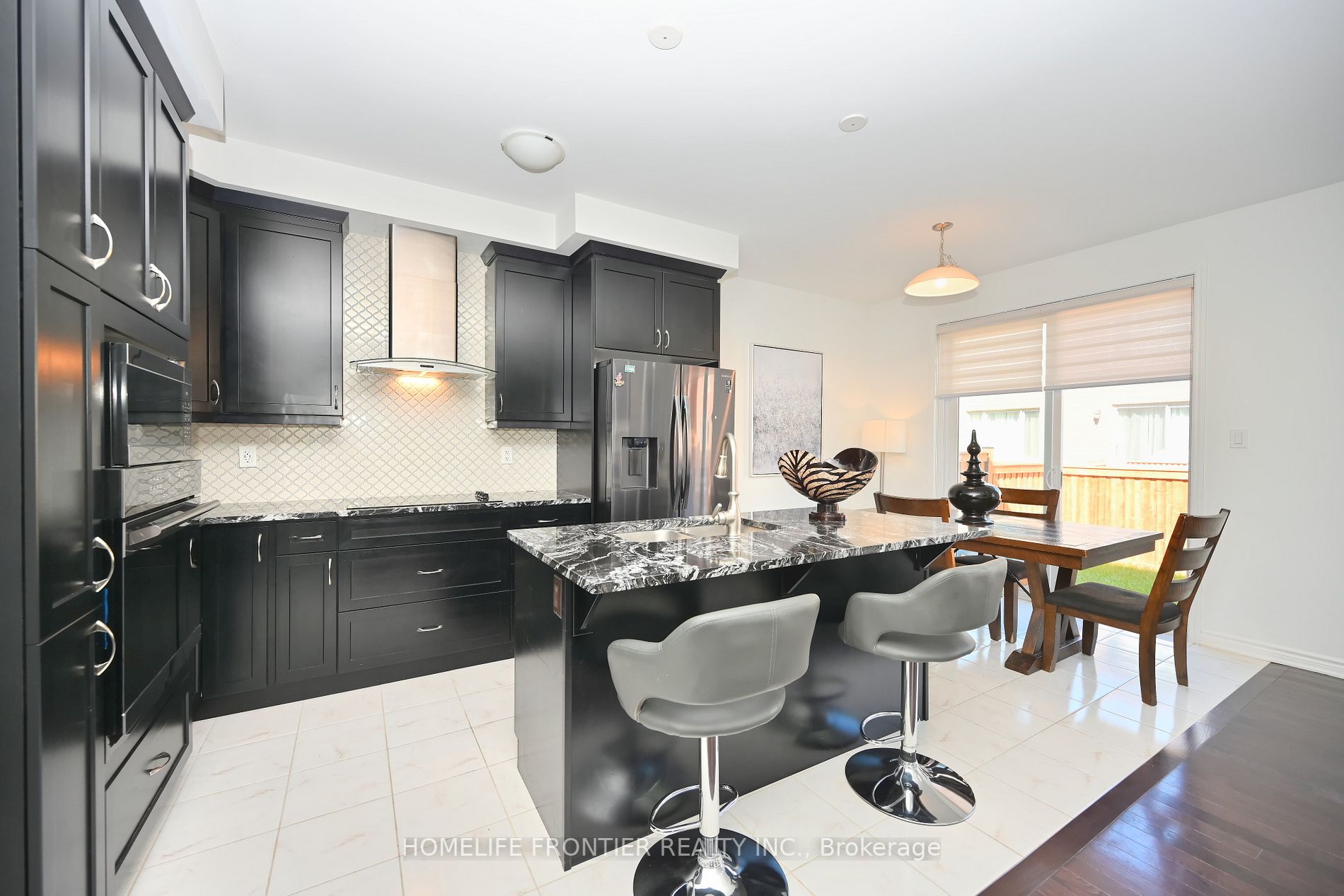 921 Chestnut Heights