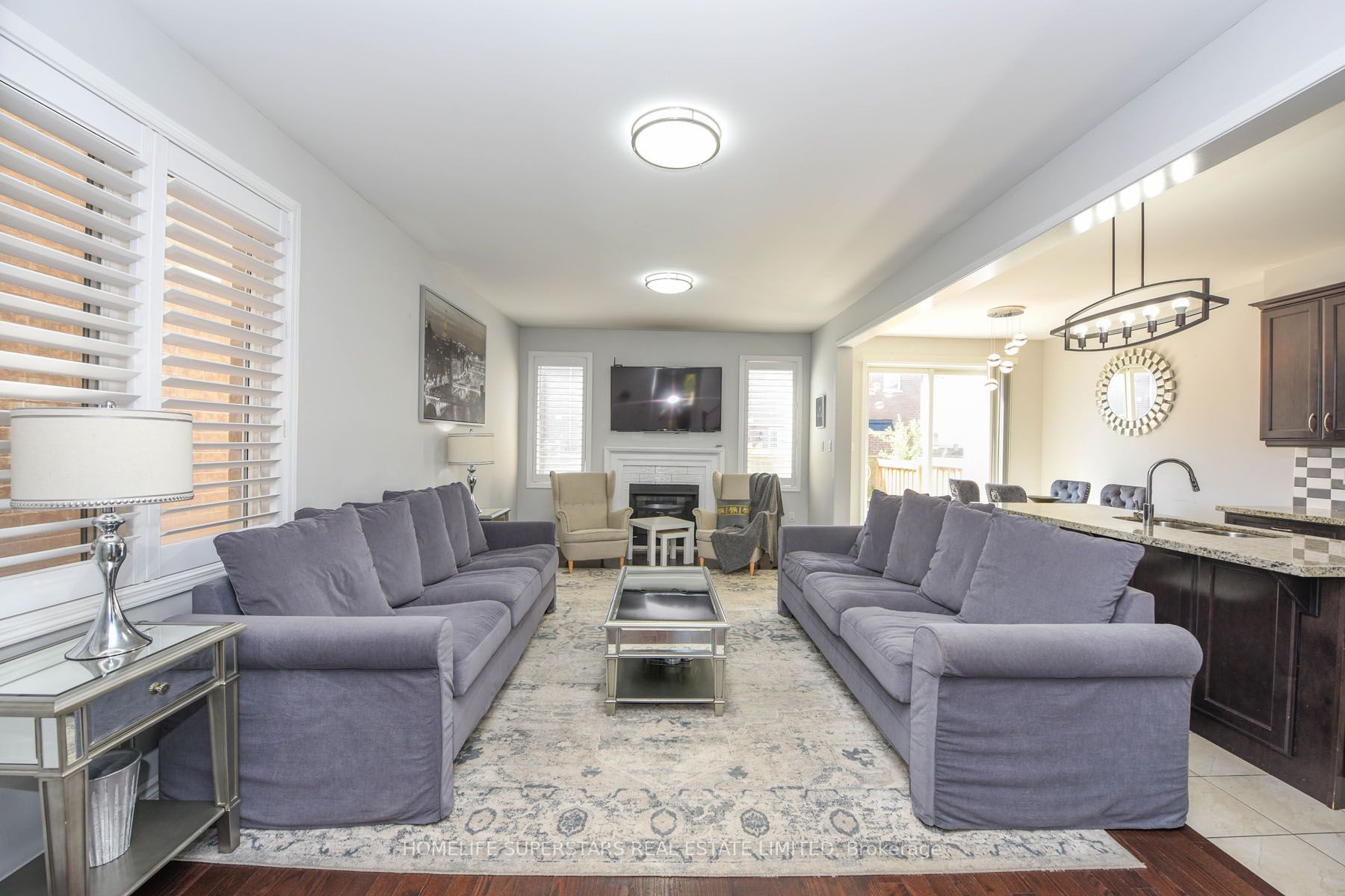 1552 Farmstead Dr