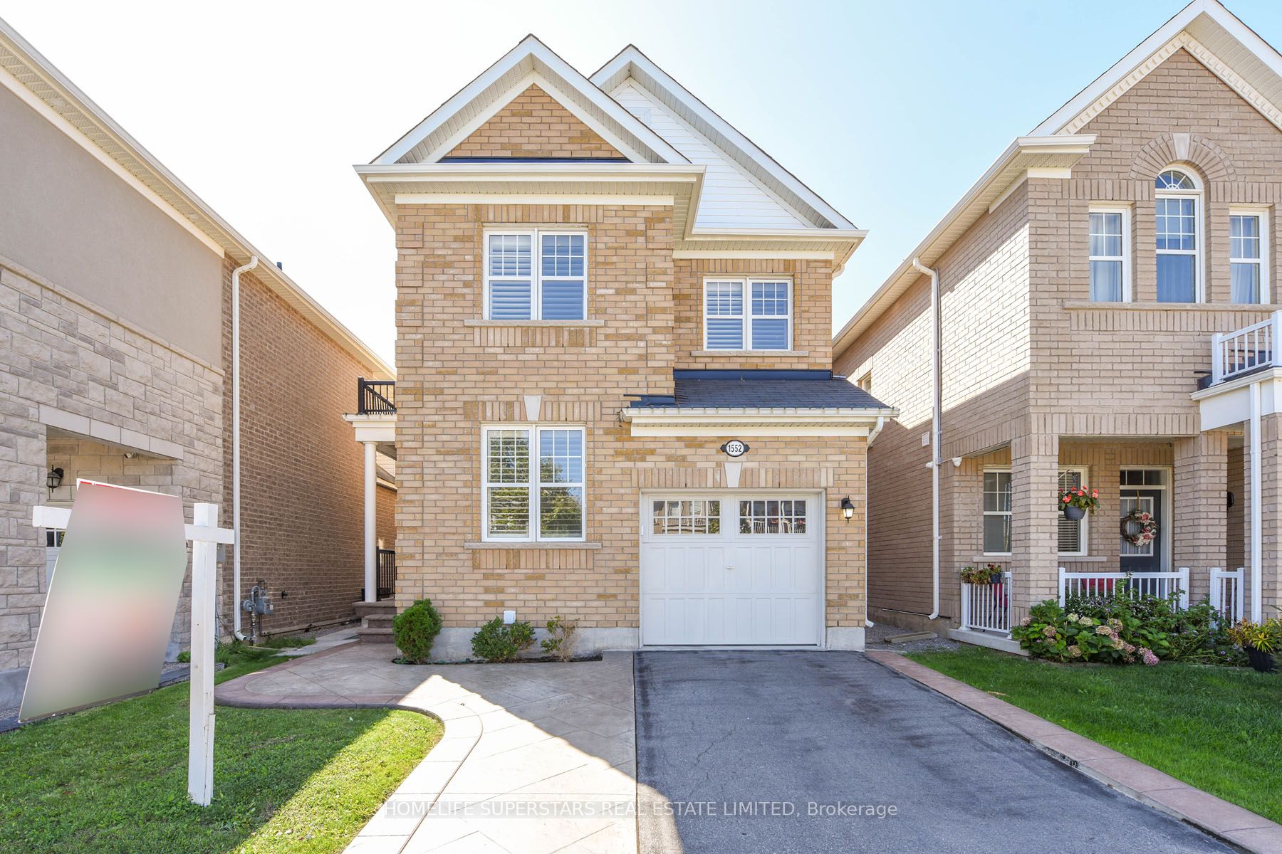 1552 Farmstead Dr
