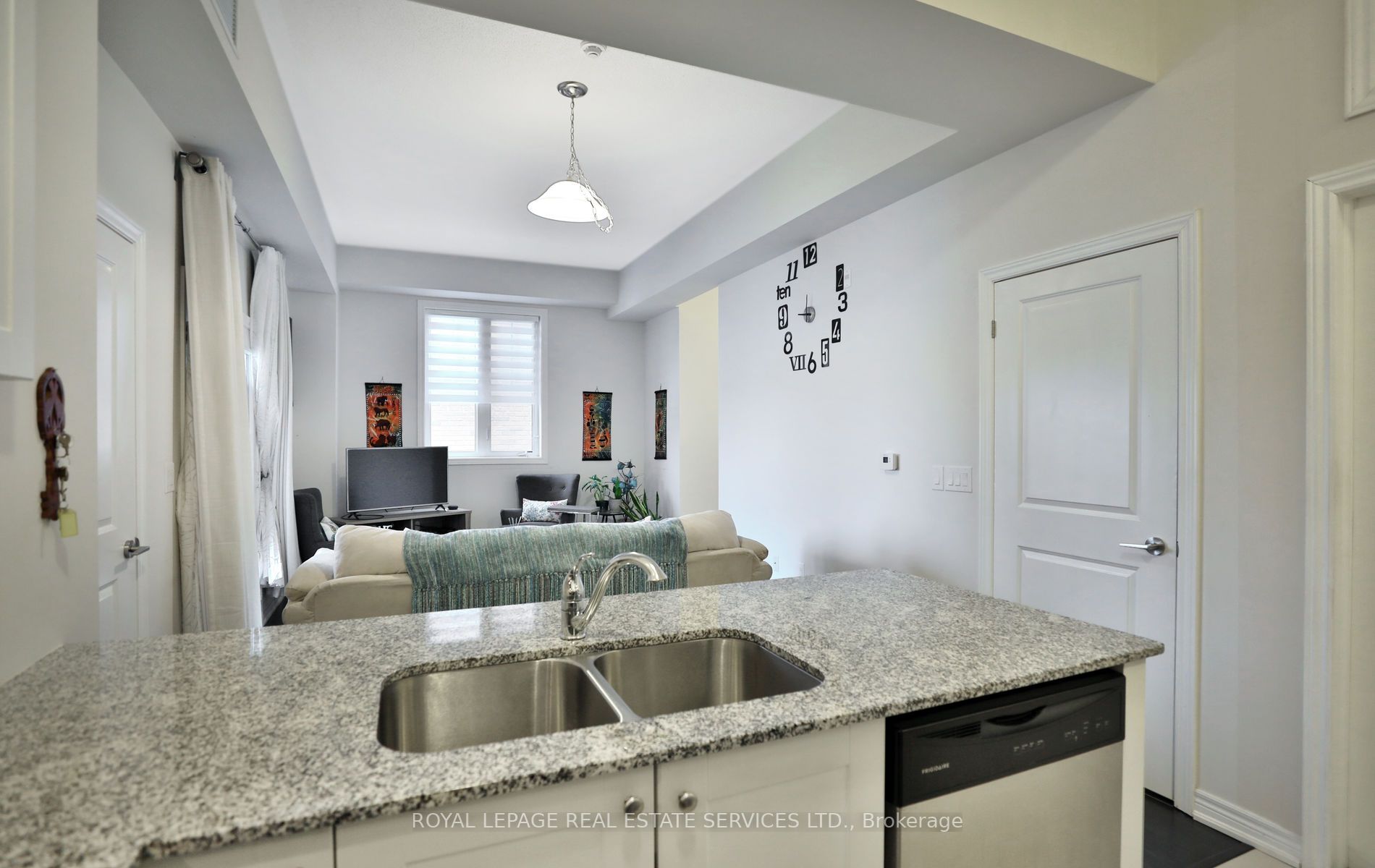 2338 Taunton Rd, #104