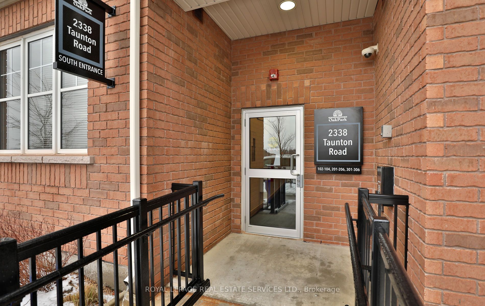 2338 Taunton Rd, #104