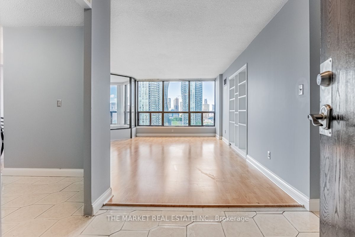 200 Robert Speck Pkwy, #1601