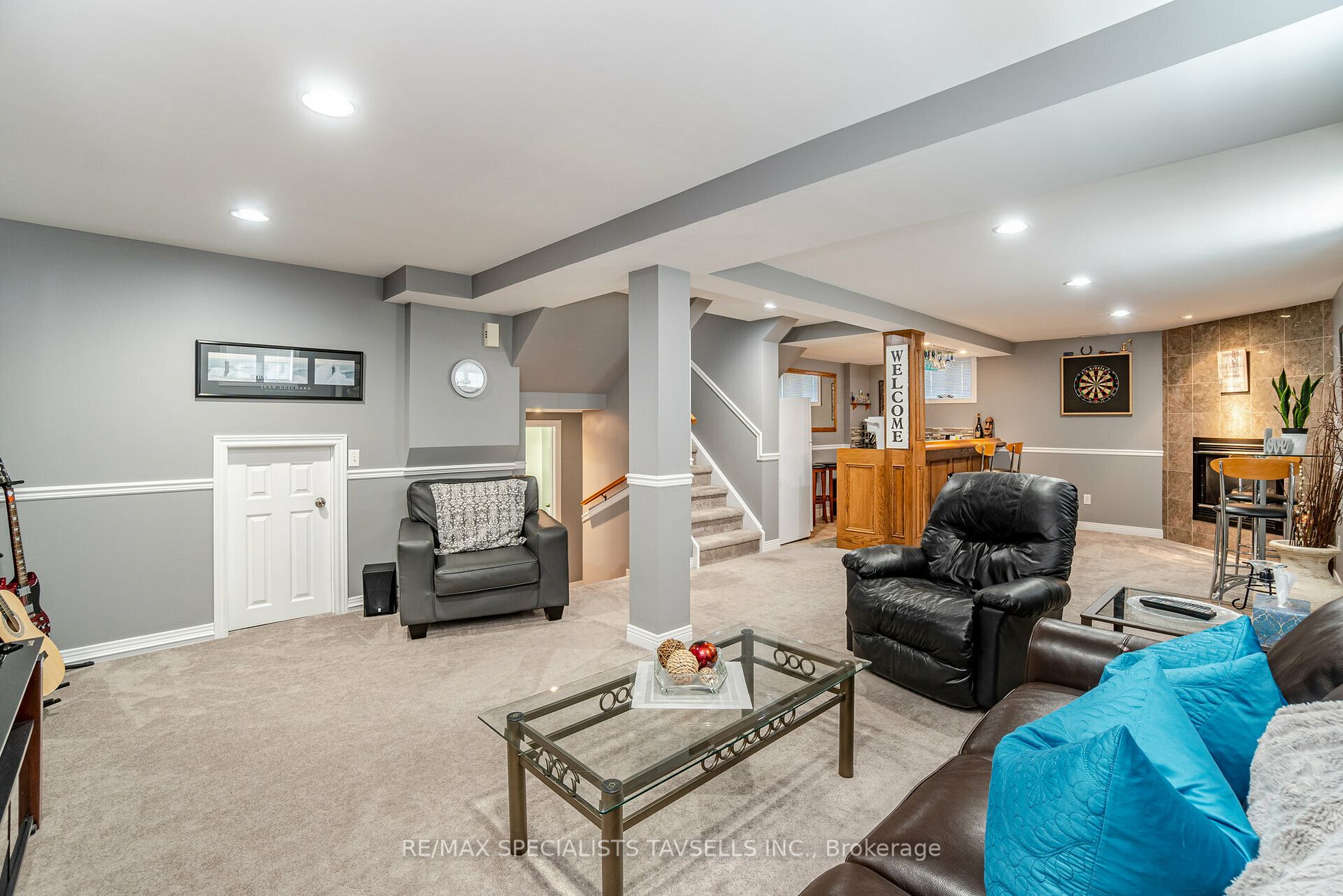 2435 Morrison Ave