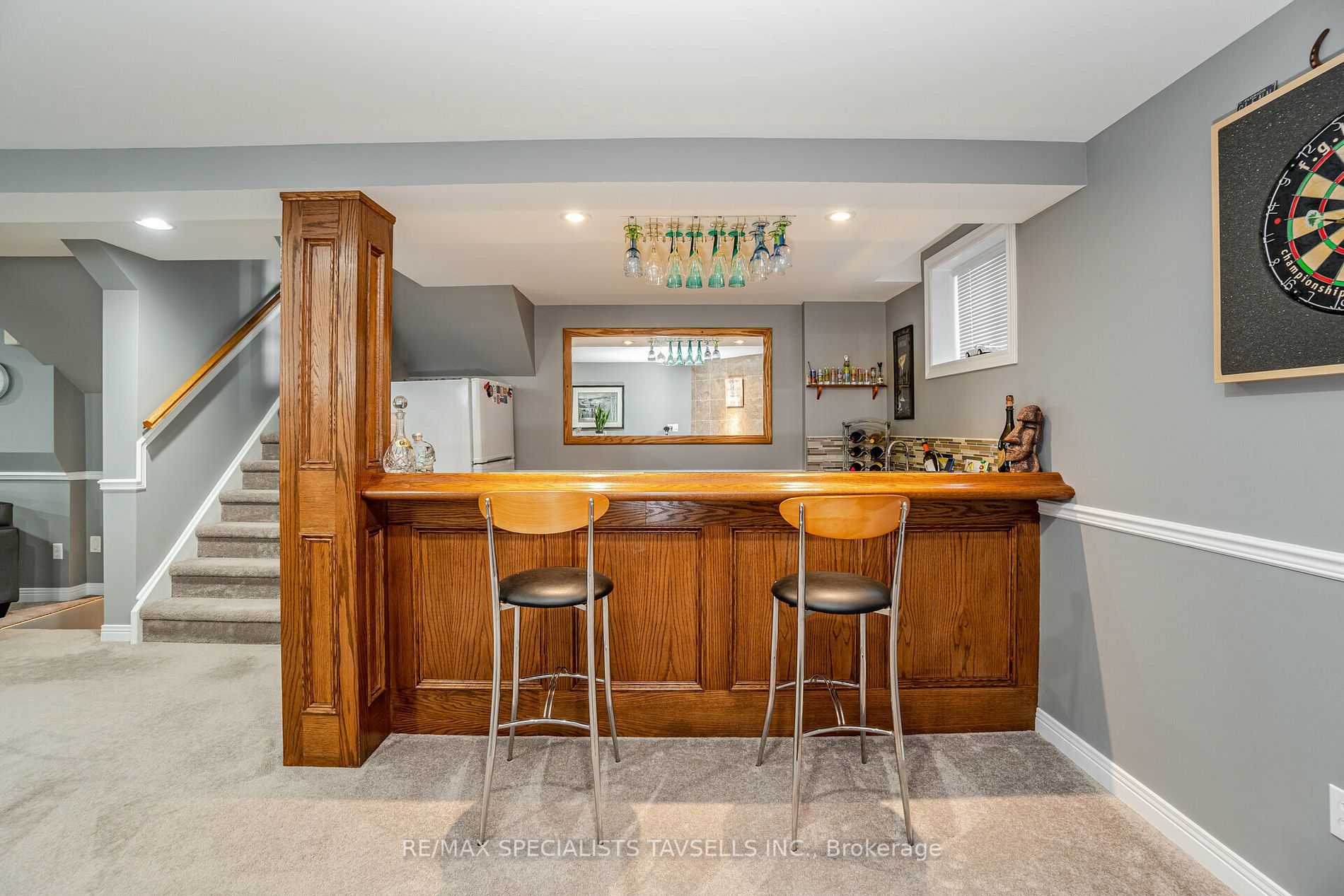 2435 Morrison Ave