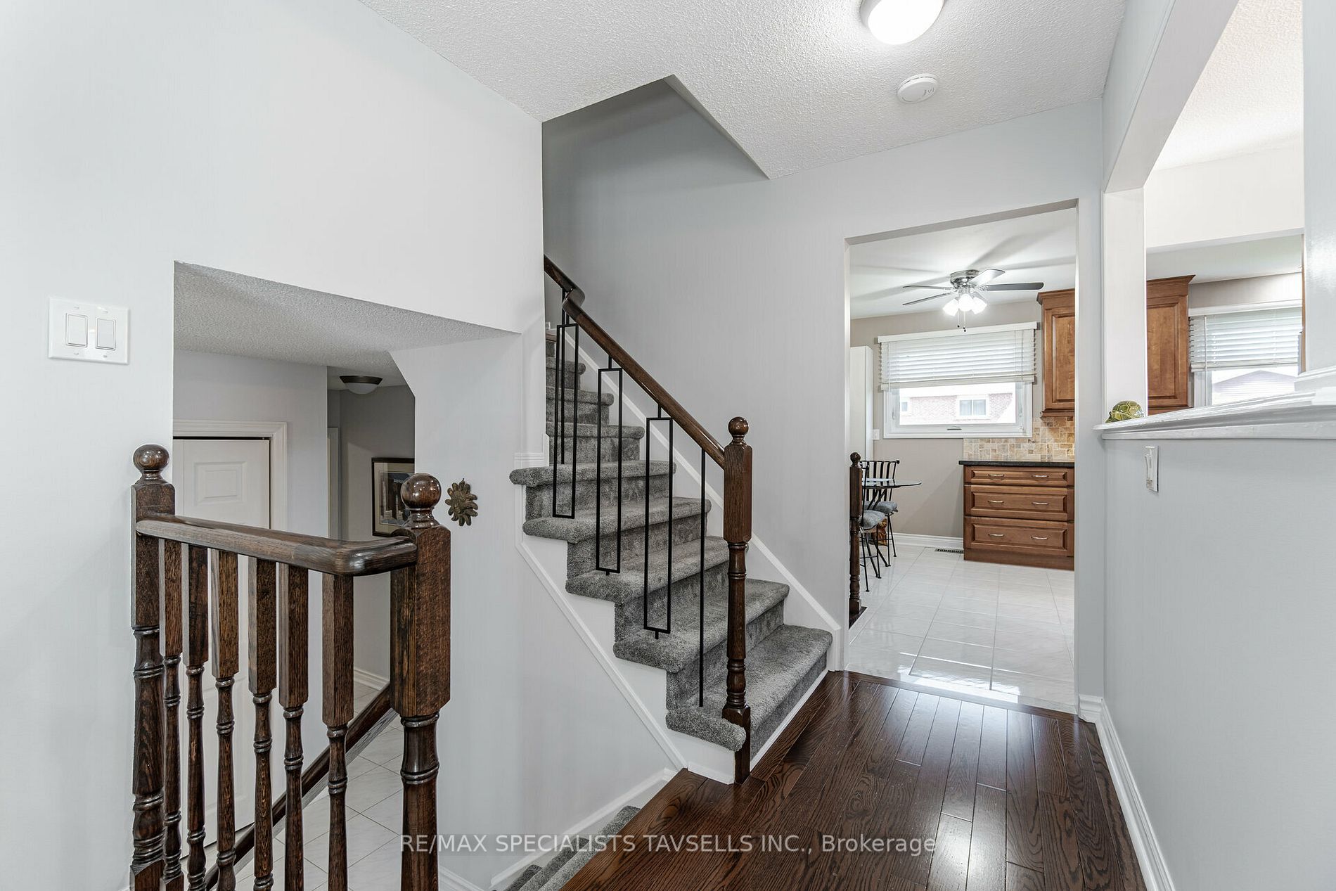 2435 Morrison Ave