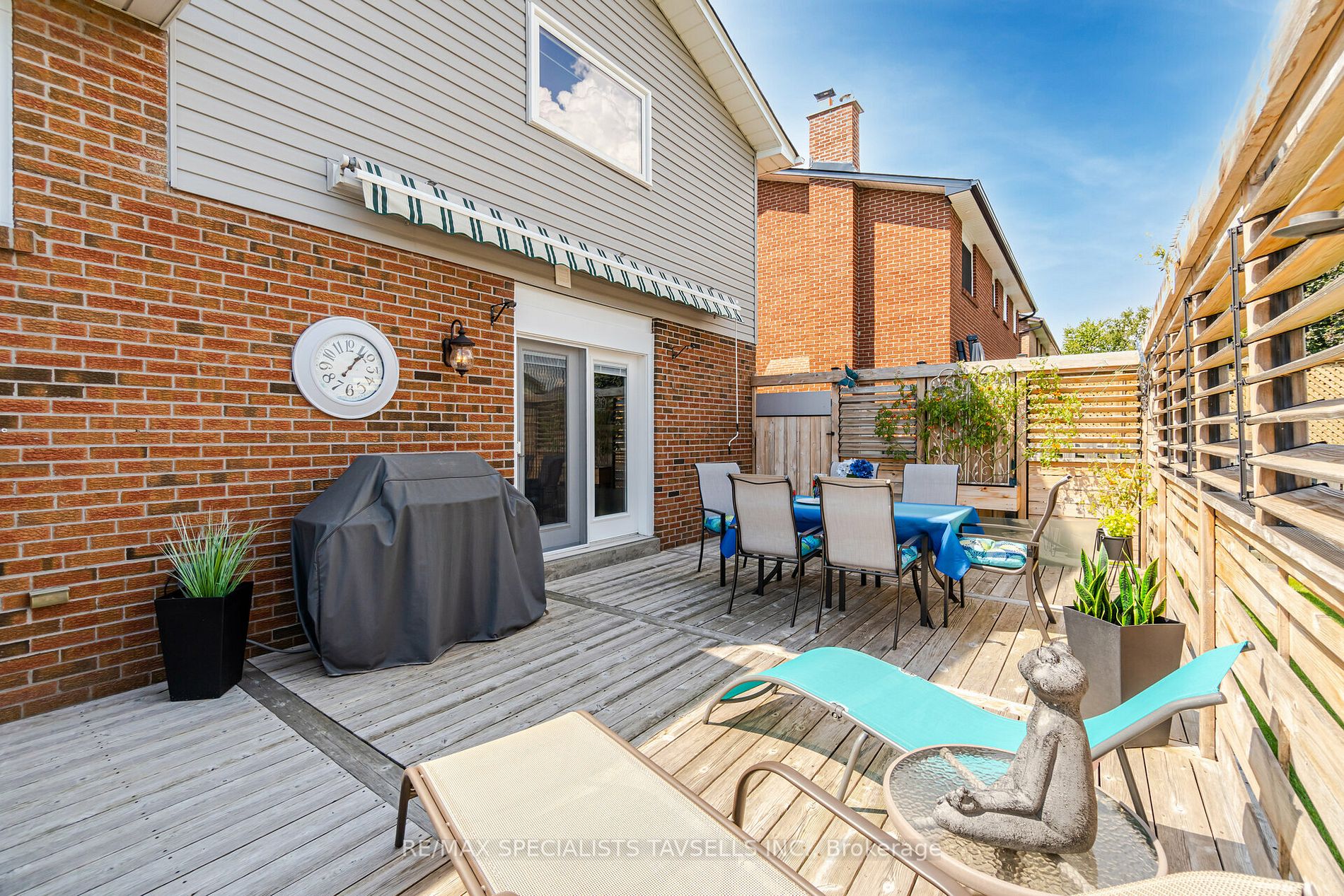 2435 Morrison Ave