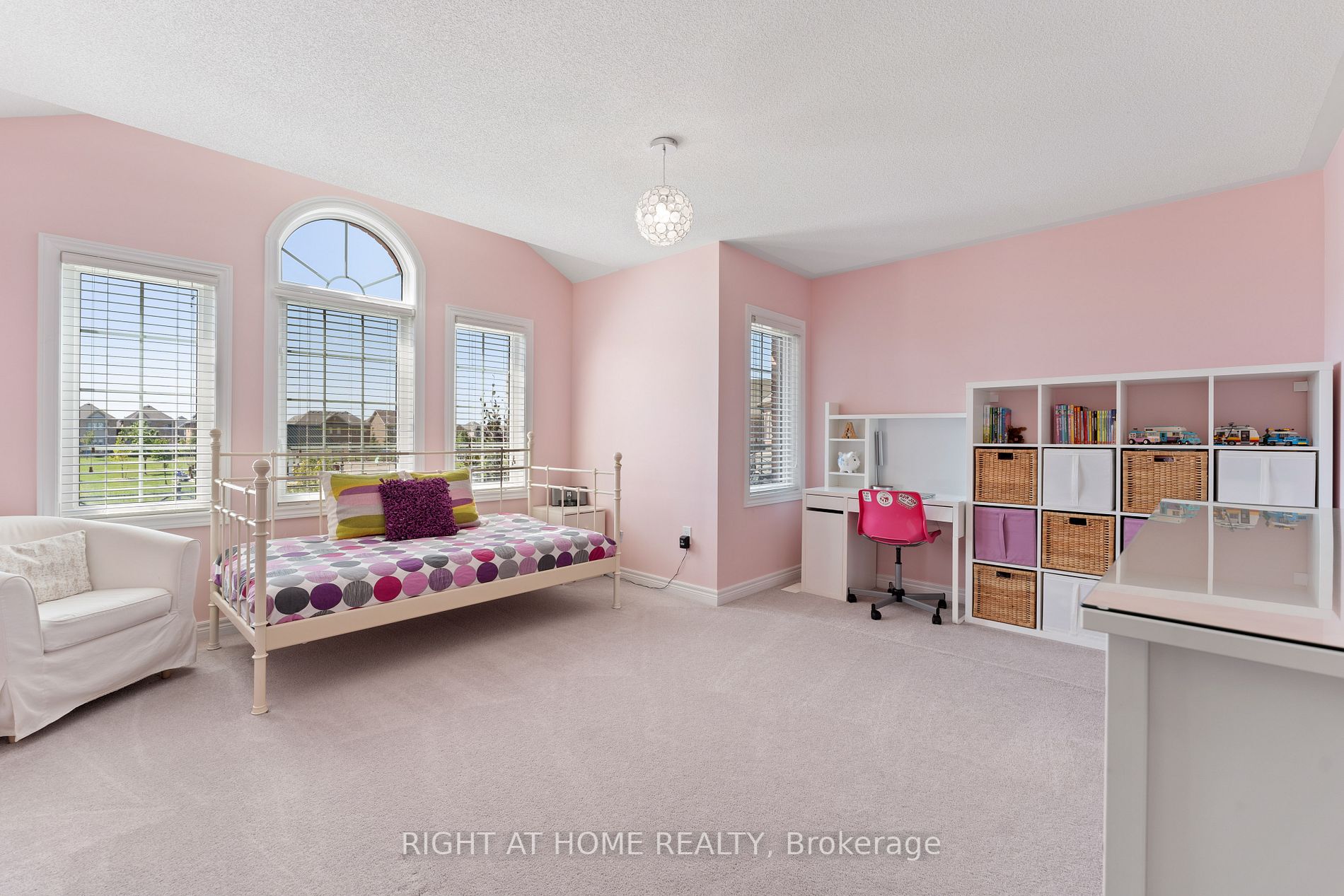39 Heatherglen Dr