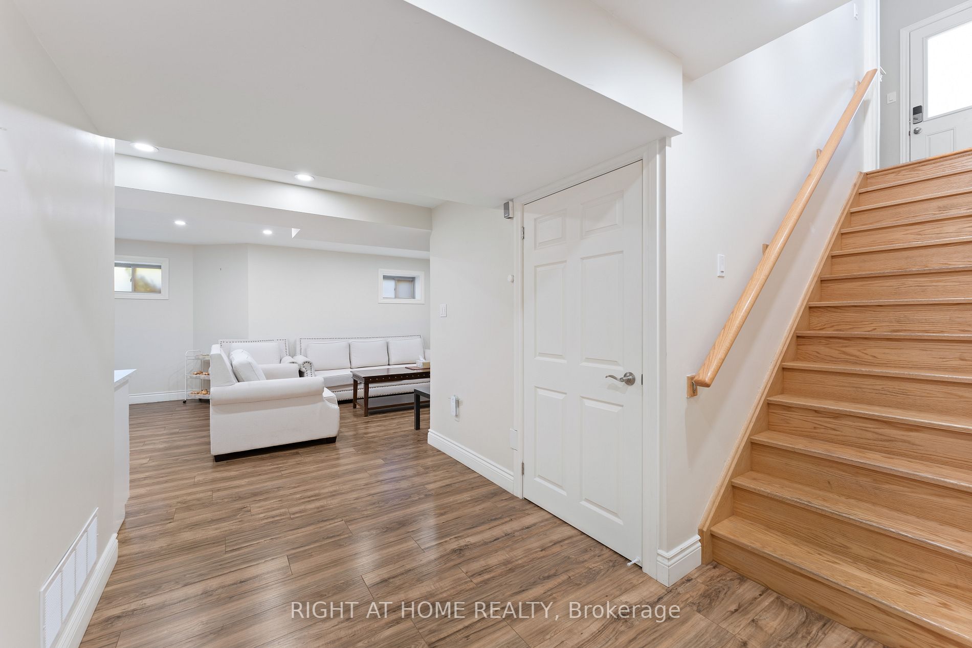 39 Heatherglen Dr