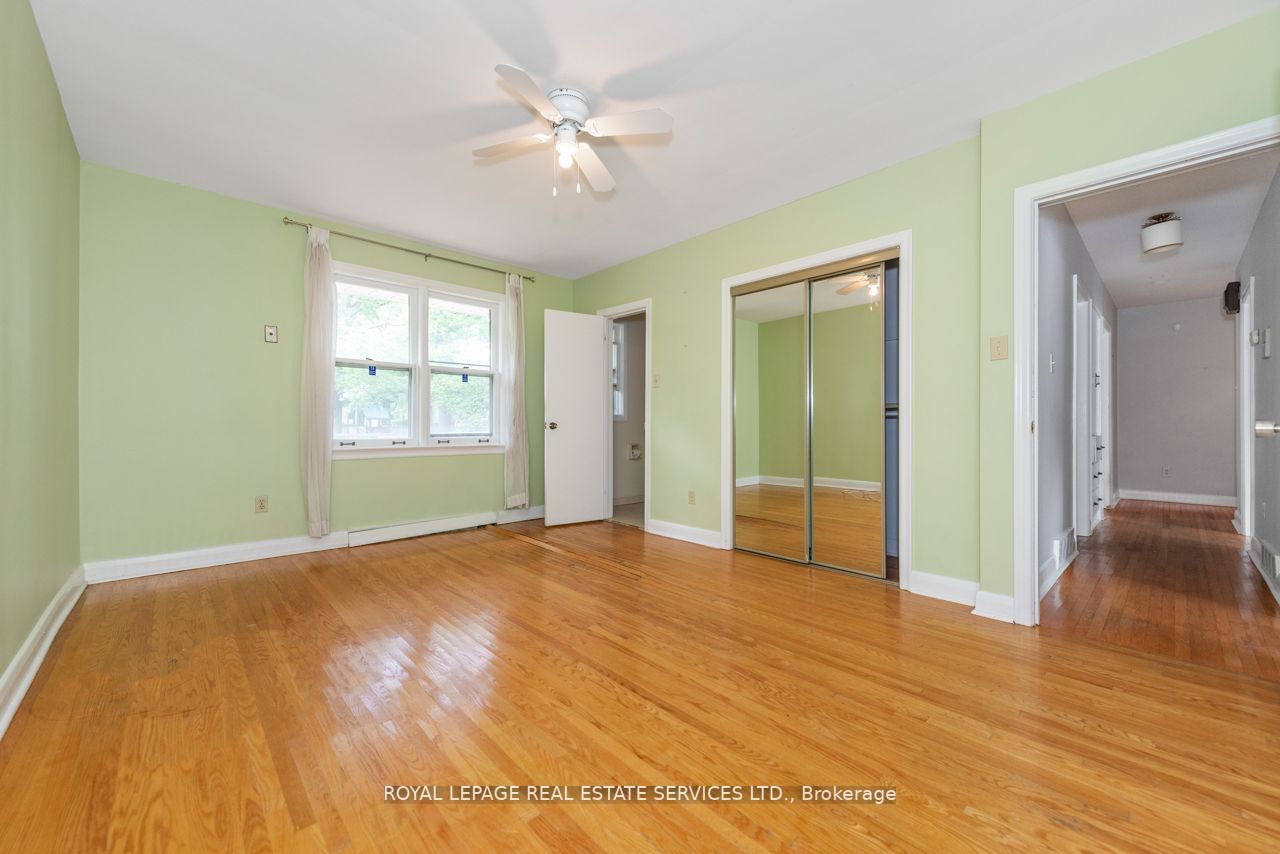 2063 Glenforest Cres