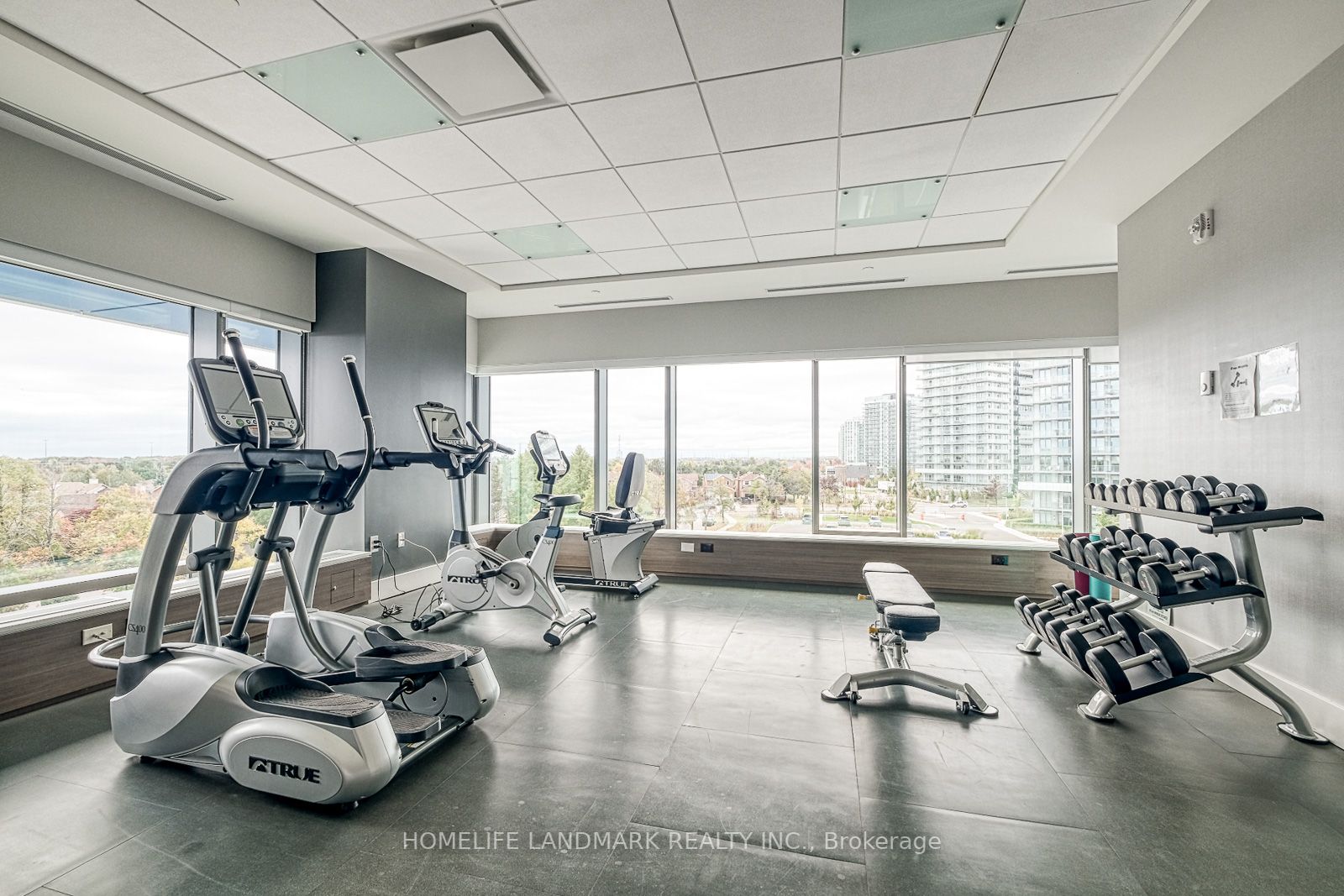 2560 Eglinton Ave W, #1205