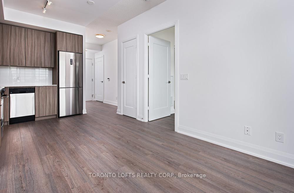56 Annie Craig Dr, #1608