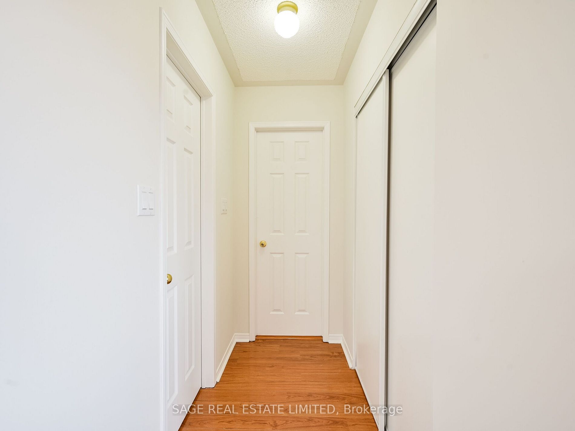 6 Fairhill Ave