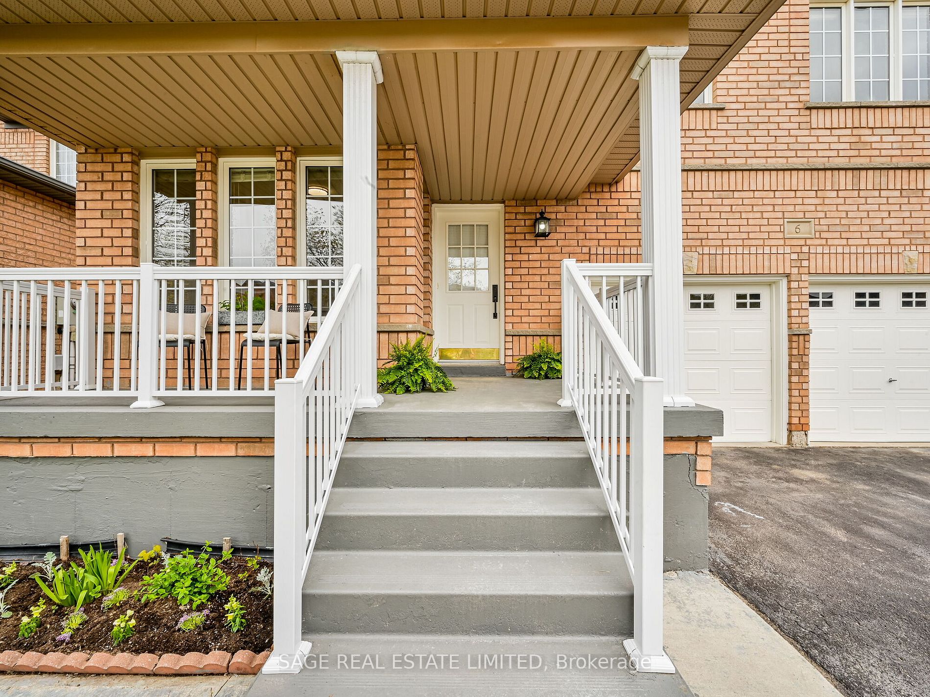 6 Fairhill Ave