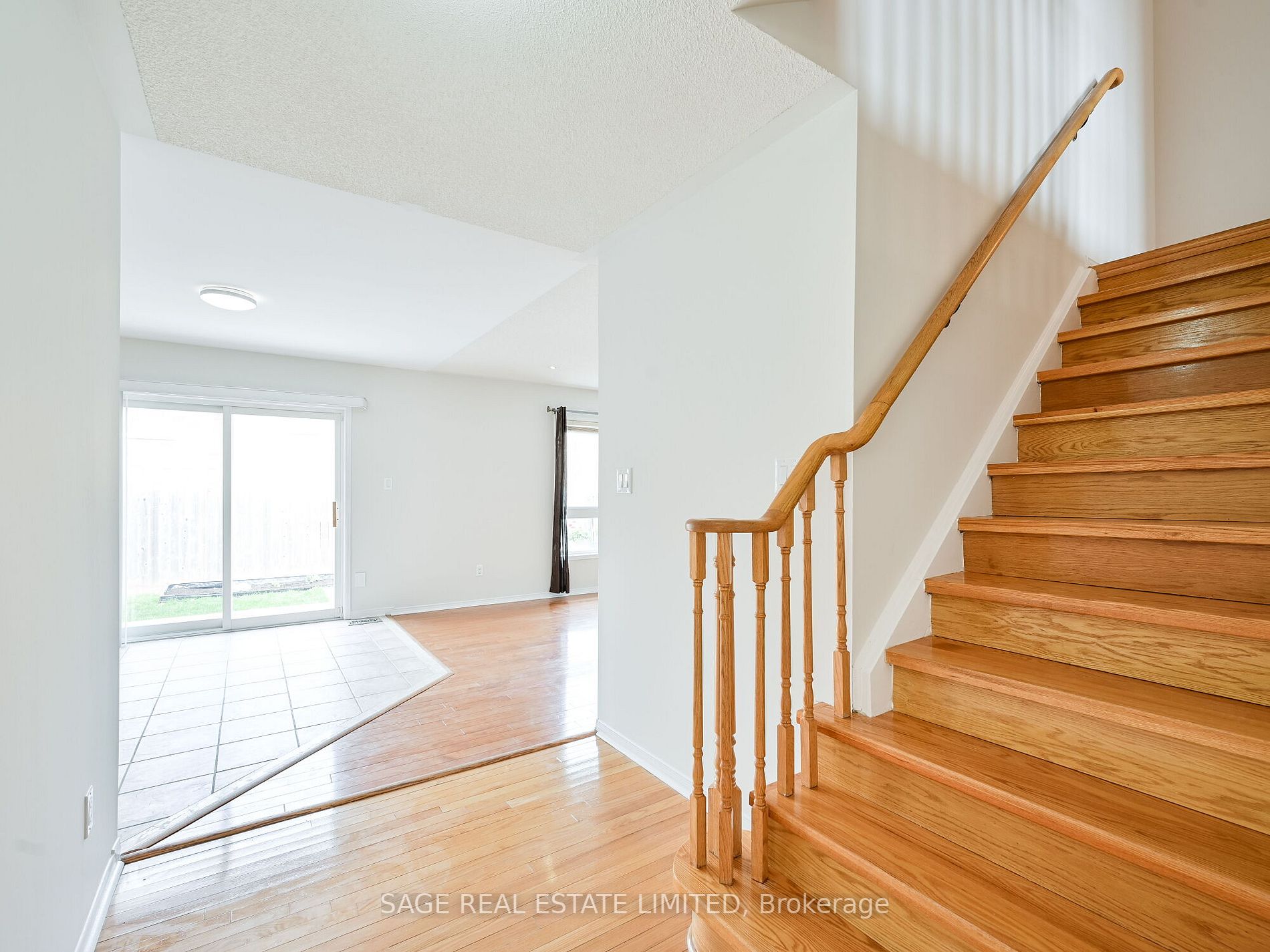 6 Fairhill Ave