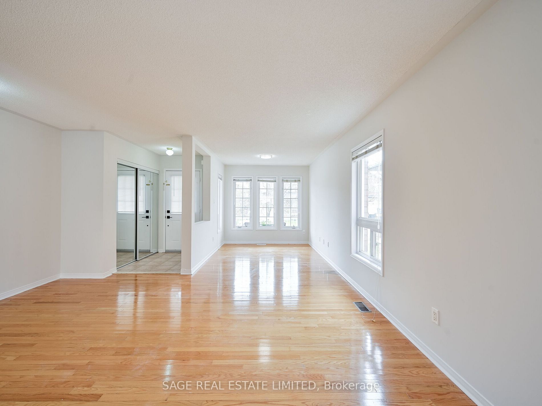 6 Fairhill Ave