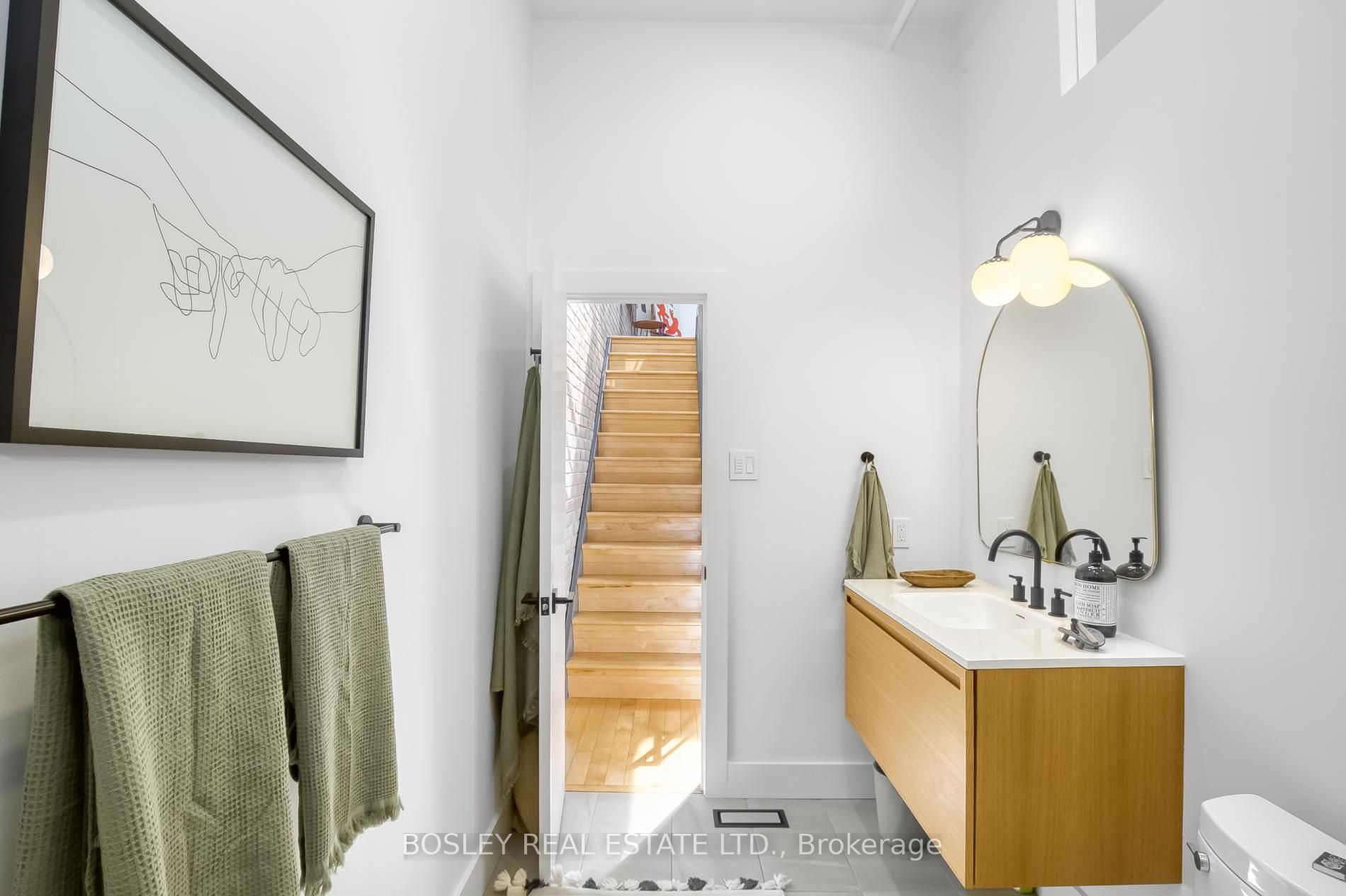 6 Bartlett Avenue, #4
