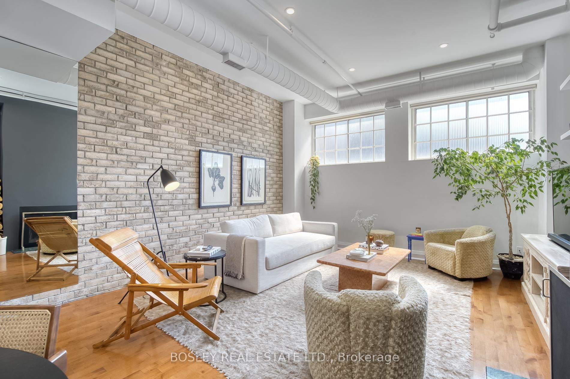 6 Bartlett Avenue, #4