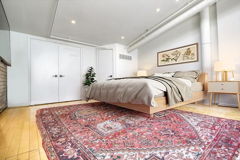 6 Bartlett Avenue, #4