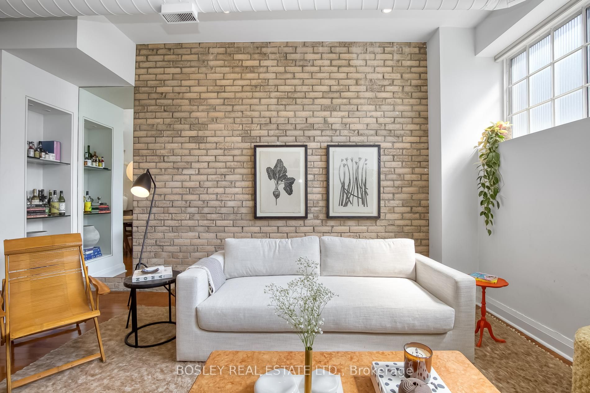6 Bartlett Avenue, #4