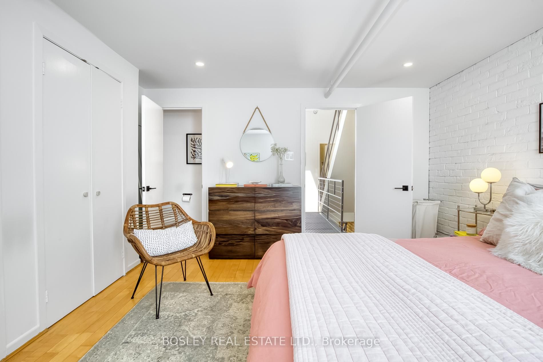 6 Bartlett Avenue, #4