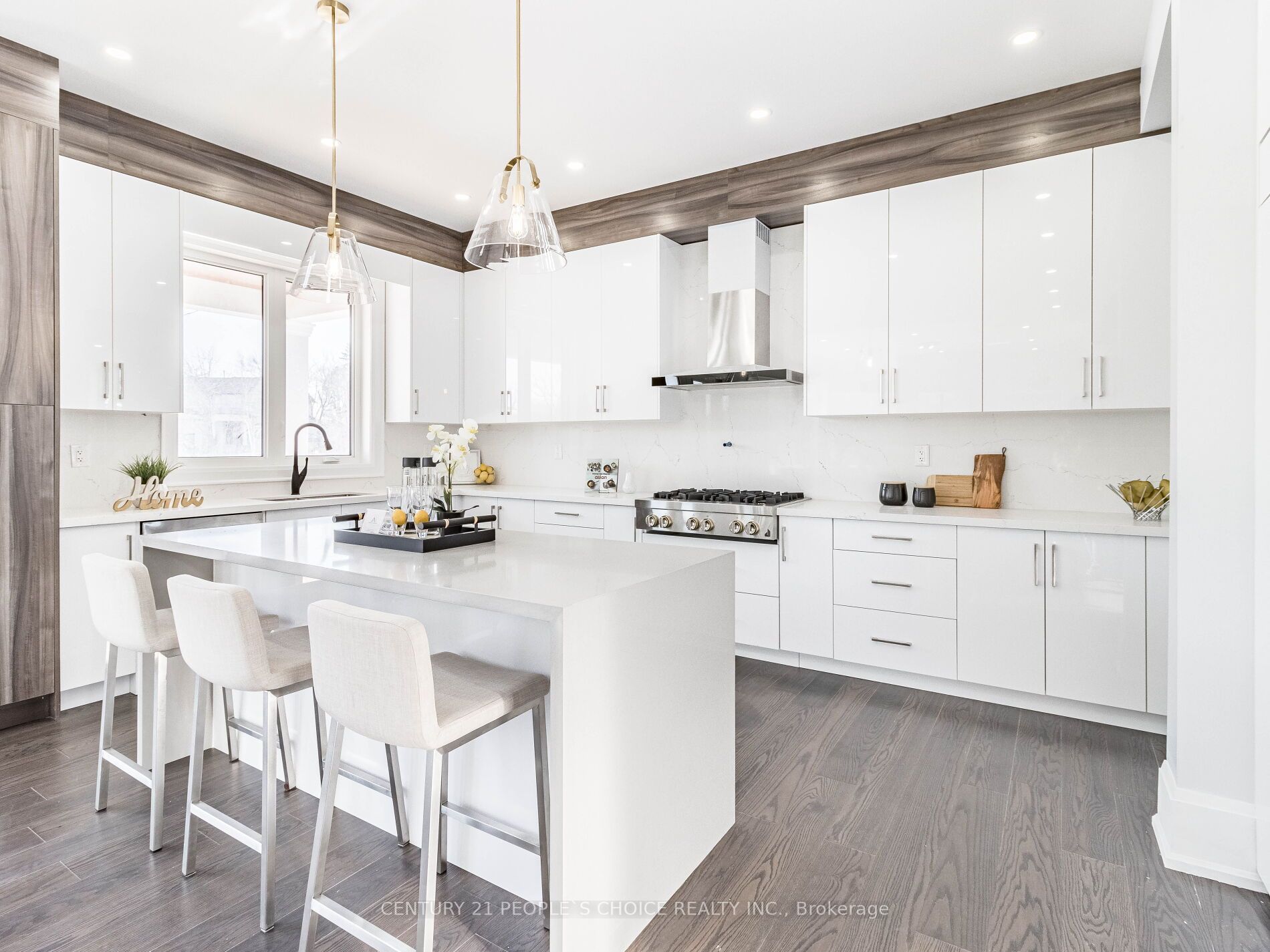 585 Trudale Crt