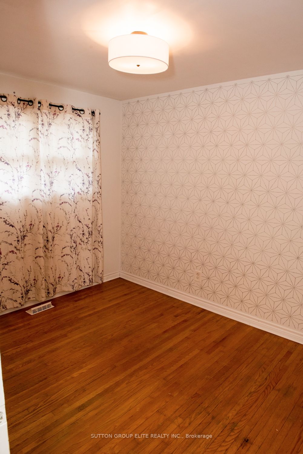 25 Gower Rd
