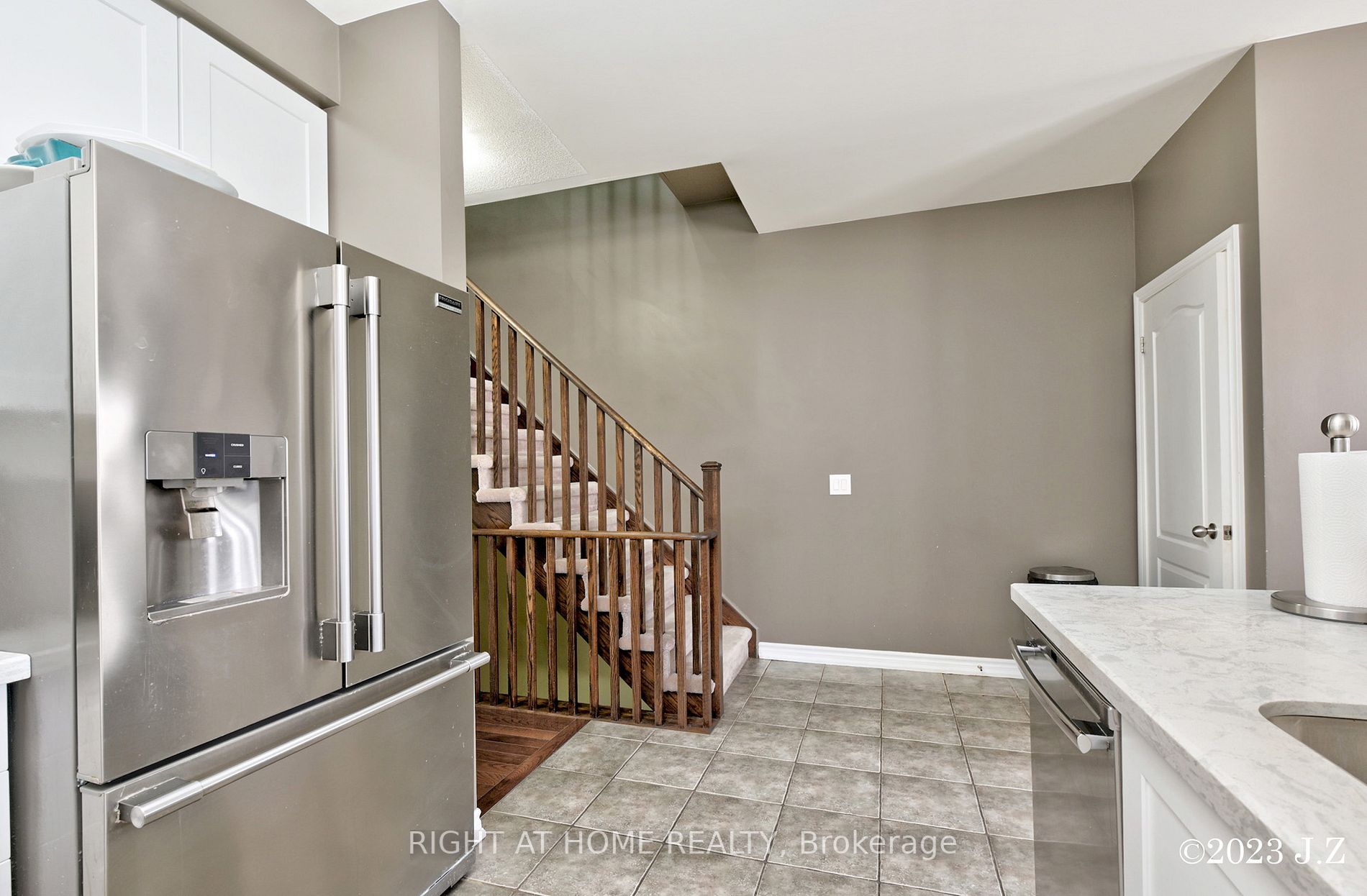 23 Bakewell St, #23