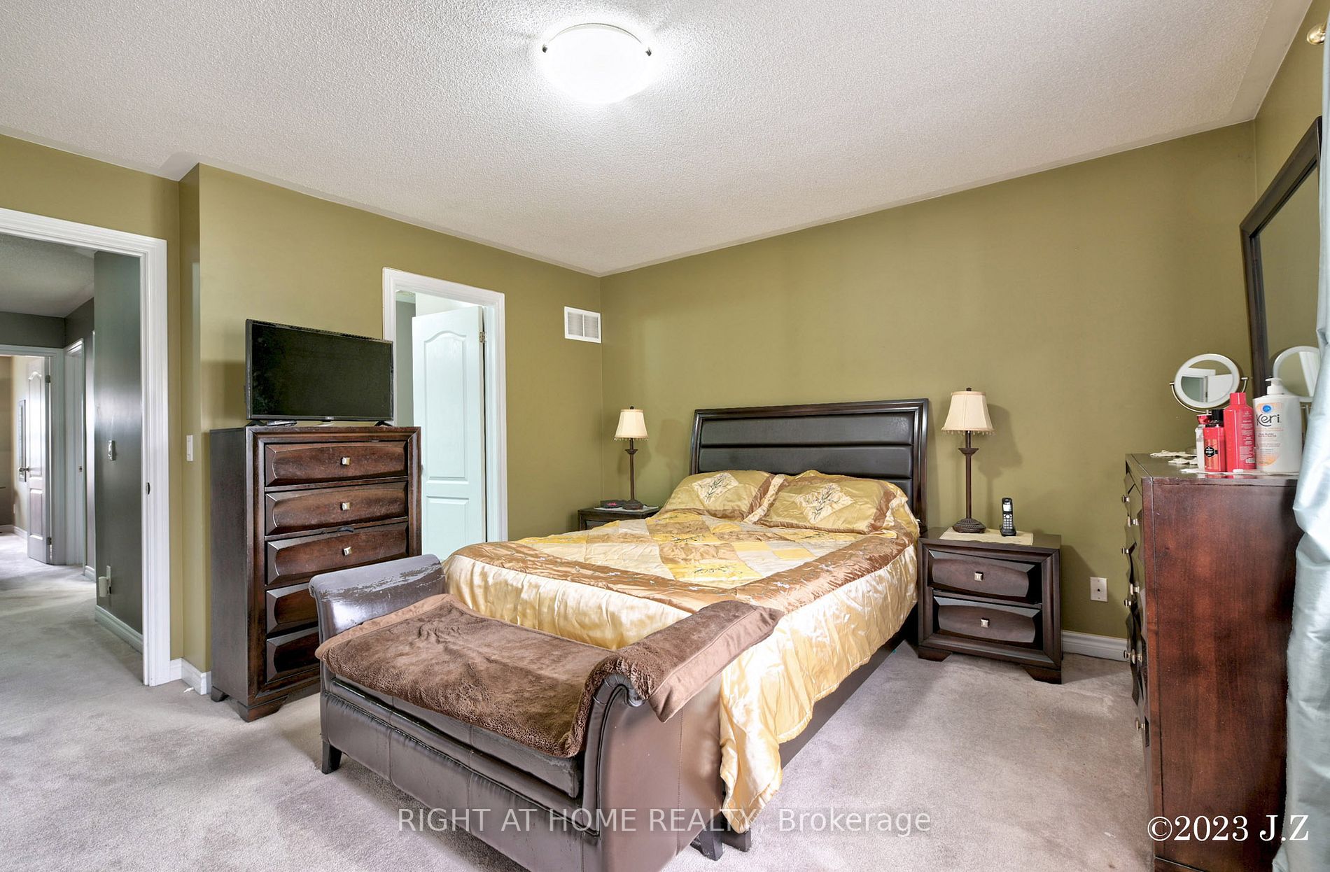23 Bakewell St, #23