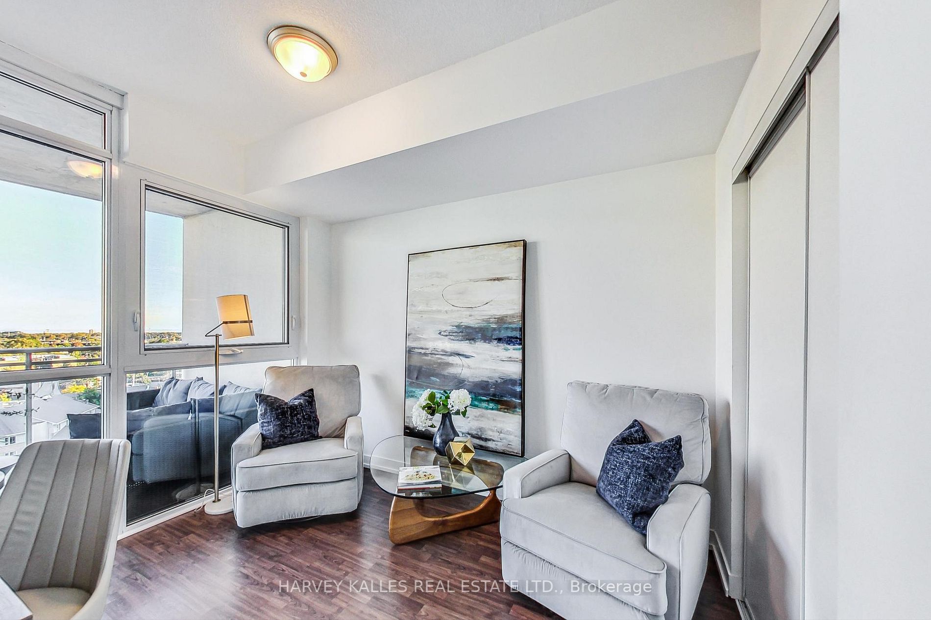5101 Dundas St W, #908