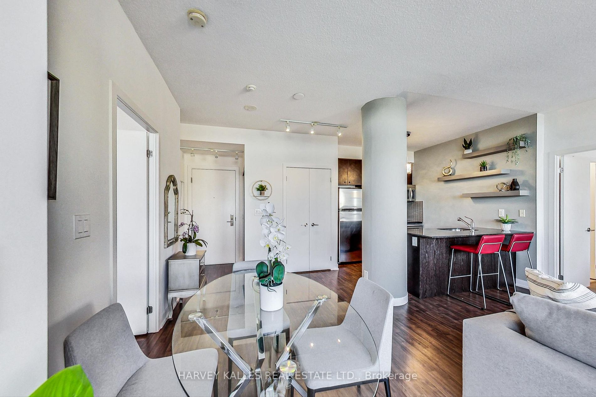 5101 Dundas St W, #908