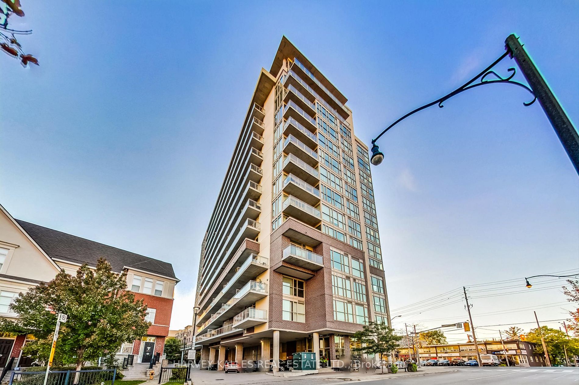 5101 Dundas St W, #908