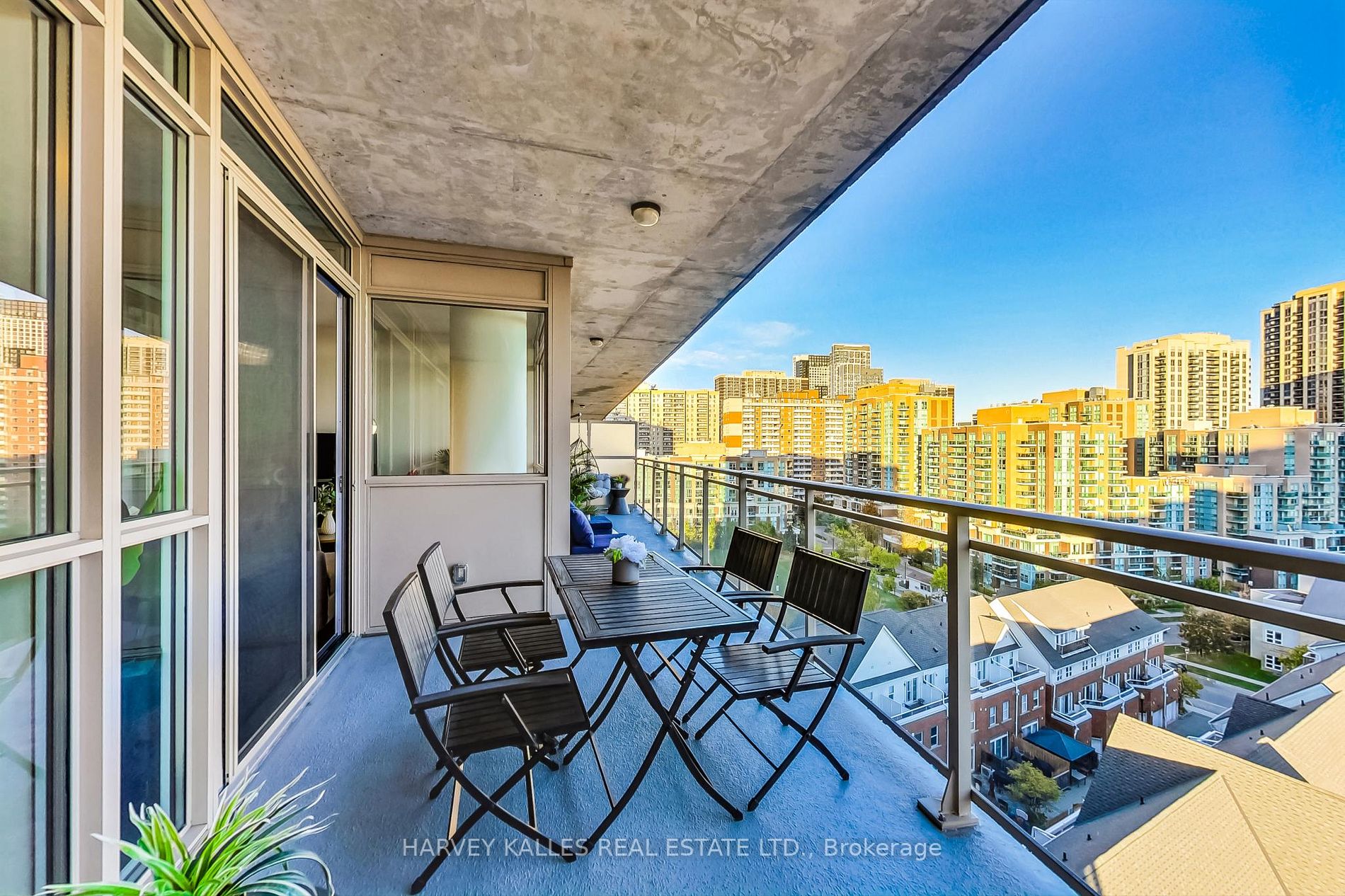 5101 Dundas St W, #908