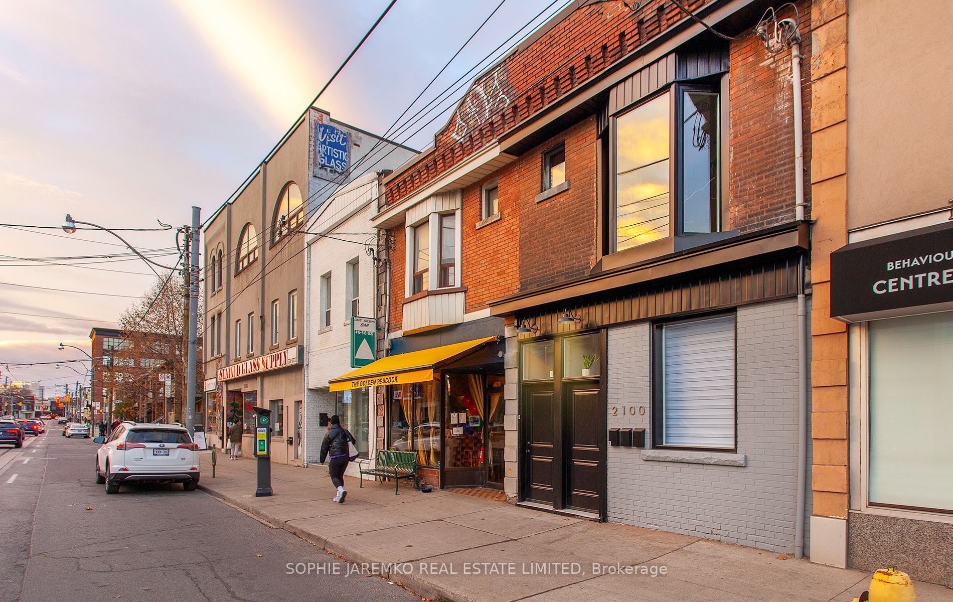 2100 Dundas St W, #Unit R