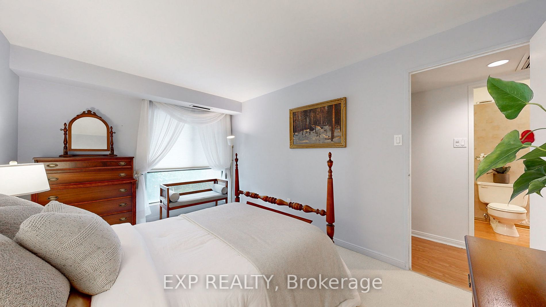 1400 Dixie Rd, #209