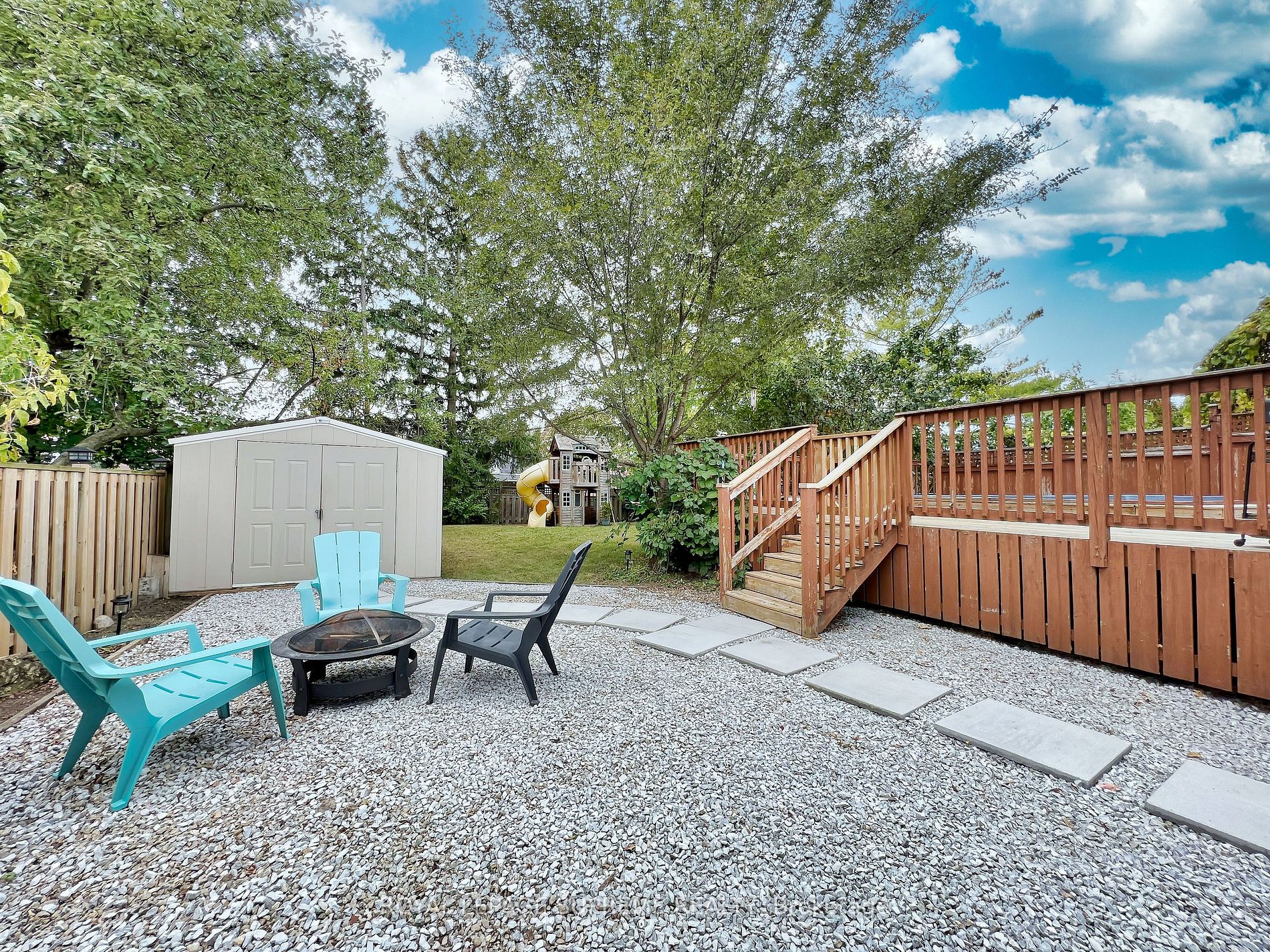 52 Lockerbie Ave