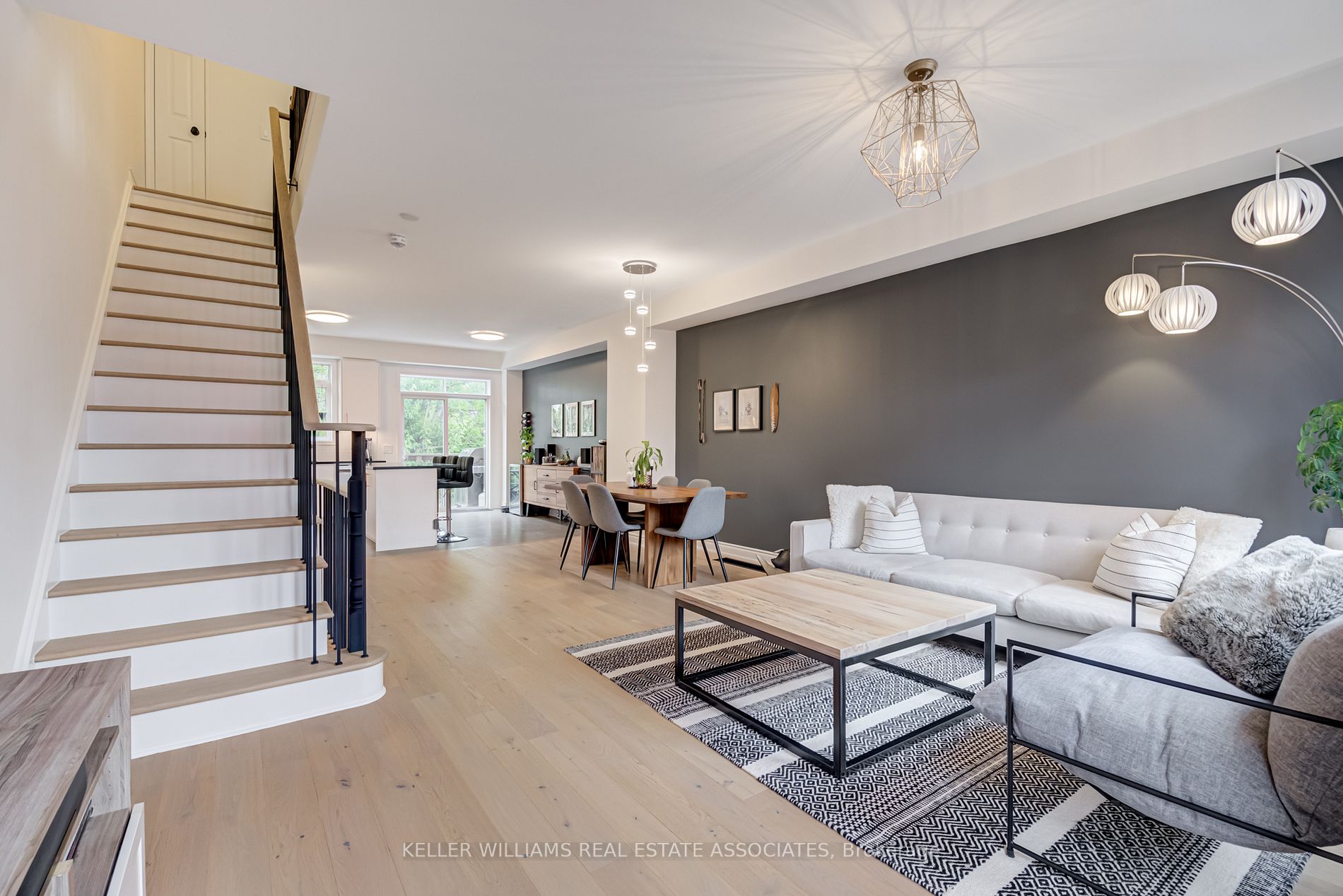 419 Ladycroft Terr
