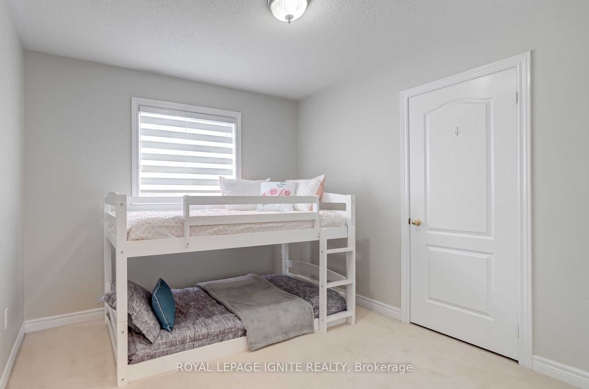 257 Cresthaven Road