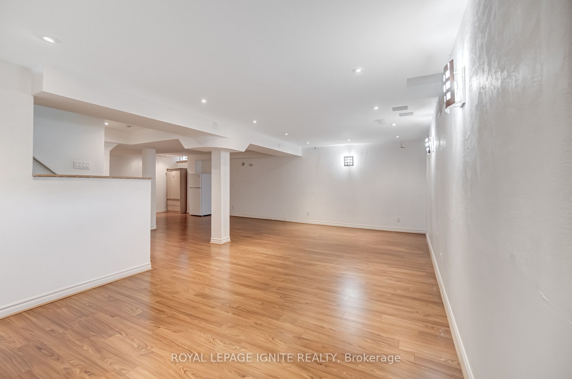 257 Cresthaven Road