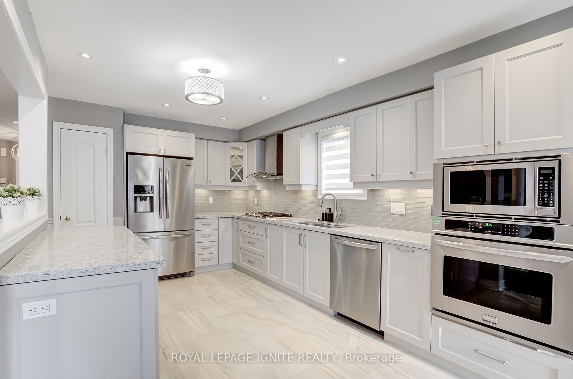 257 Cresthaven Road