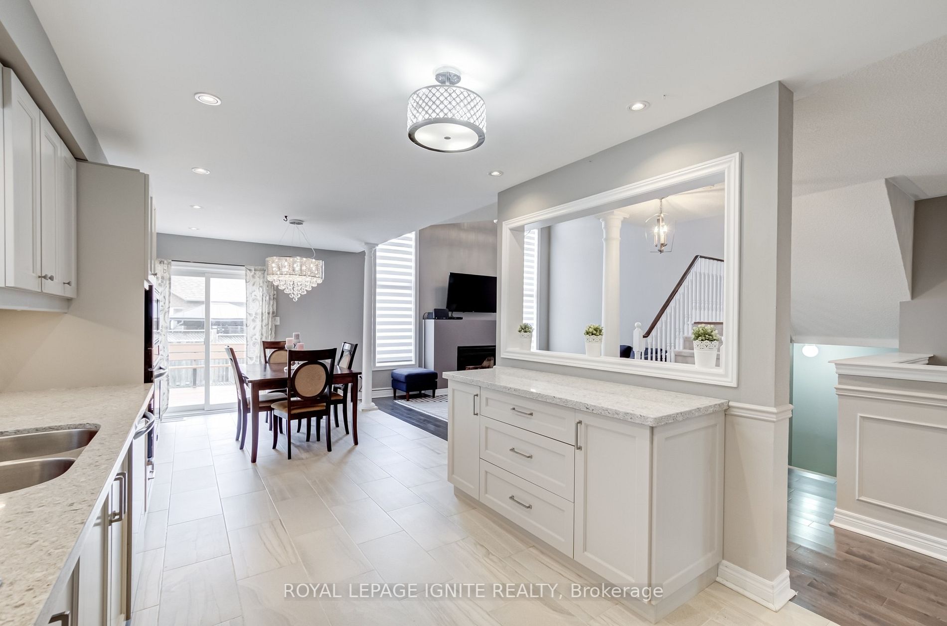 257 Cresthaven Road