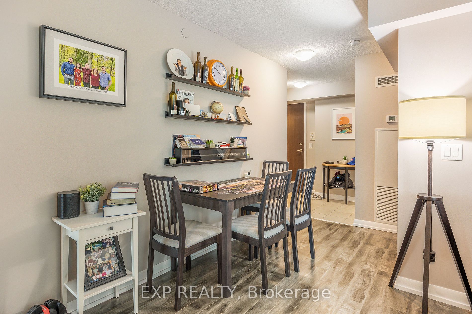 215 Sherway Gardens Rd, #807