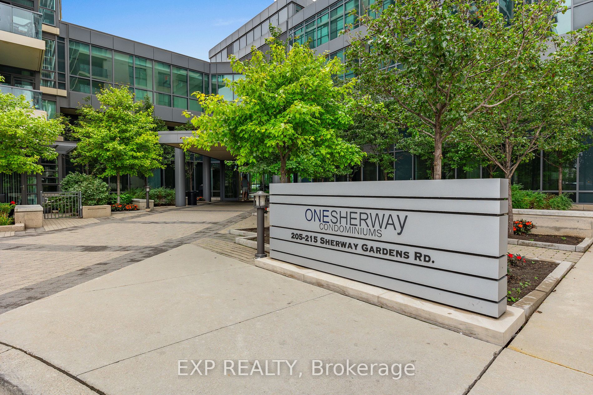 215 Sherway Gardens Rd, #807