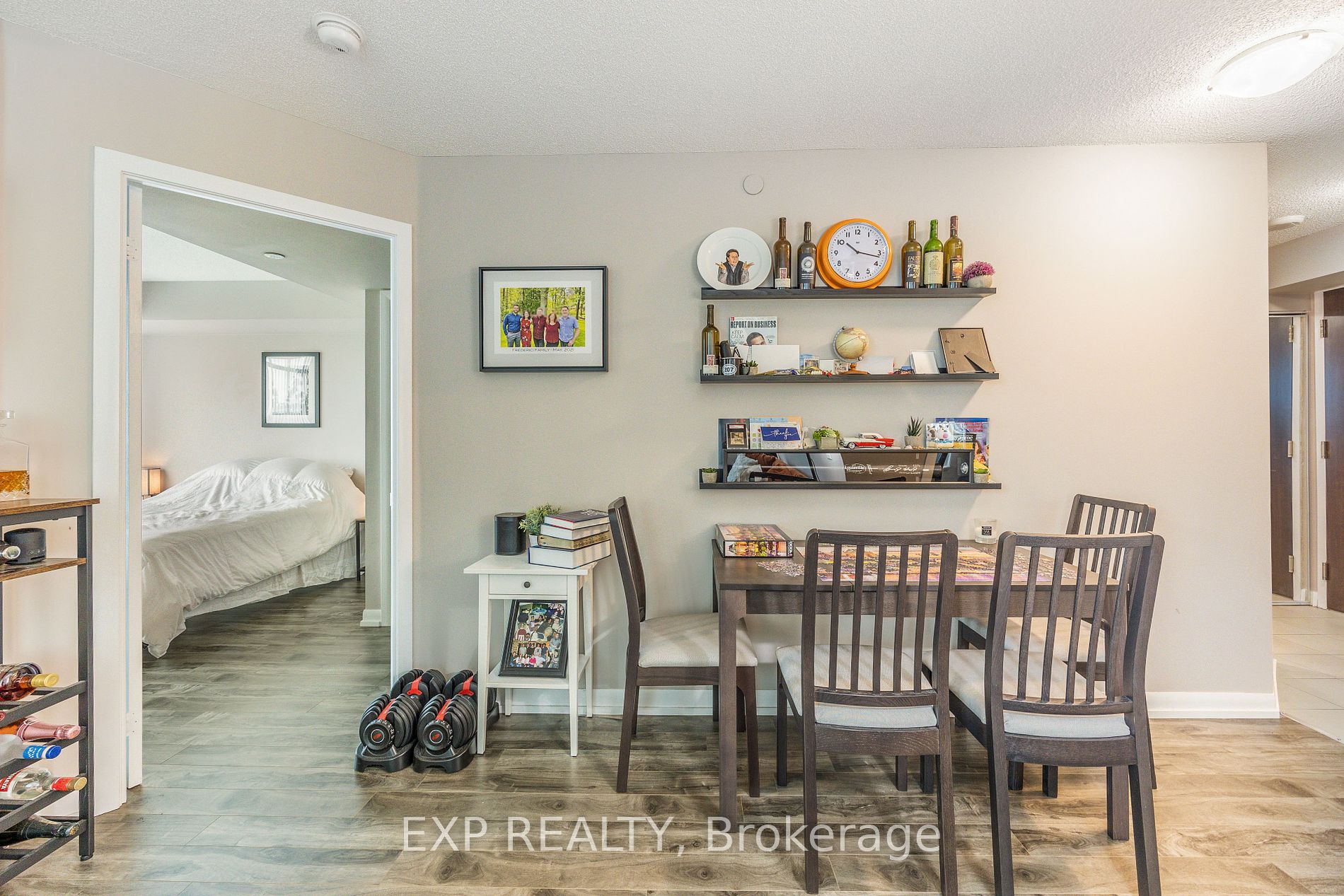 215 Sherway Gardens Rd, #807